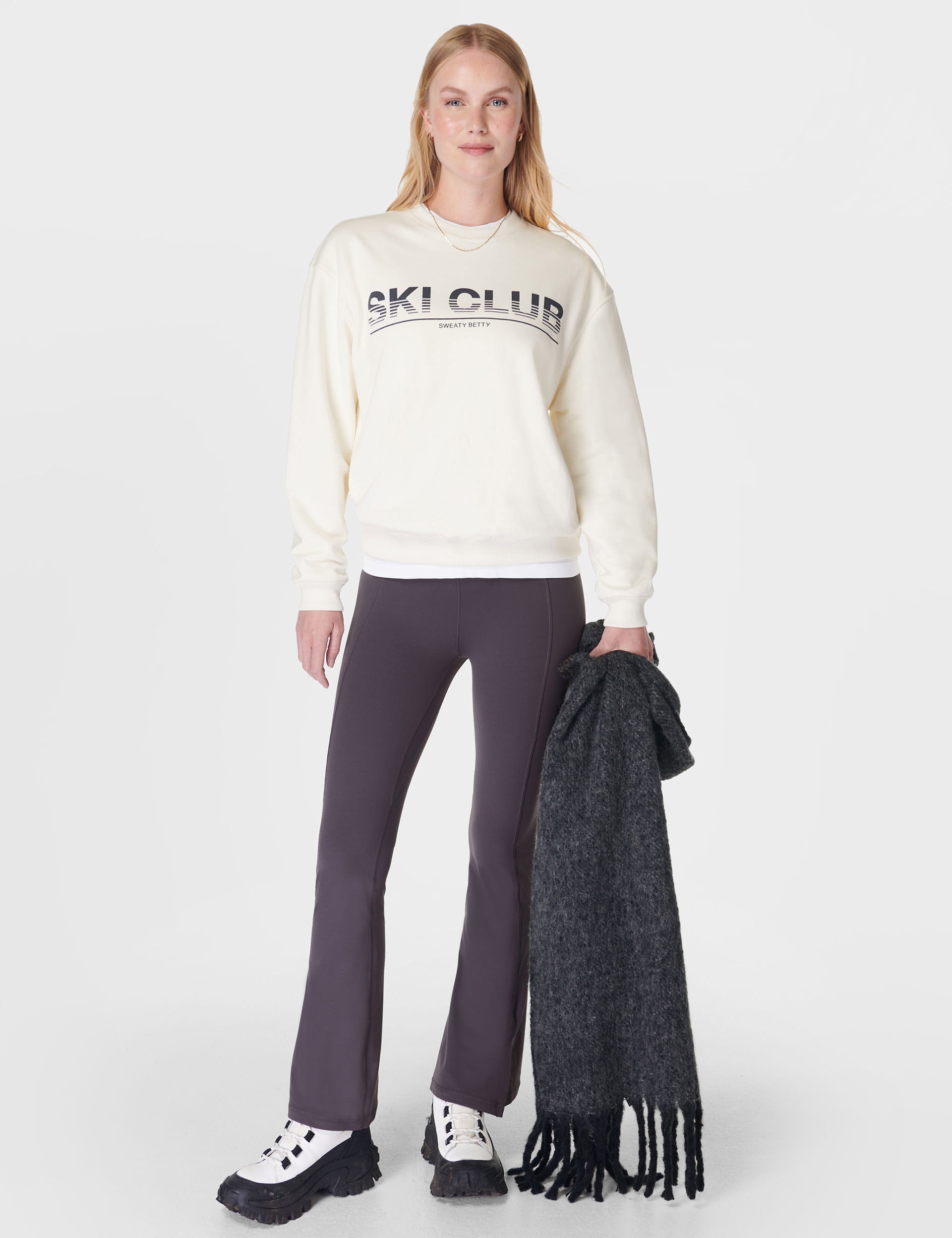 Premium Ski Club Sweatshirt - Cozy Studio White Pullover for Winter Sports & Casual Wear | Perfect for Ski Trips, Apres-Ski & Cold Weather Fashion
