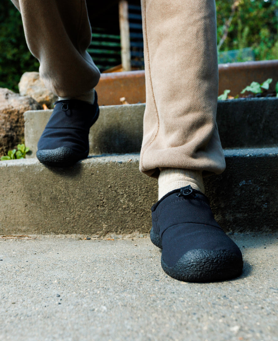 Men's Howser III Slide Sandals - Black/Black Recycled Comfortable Slip-On Shoes for Casual Wear, Beach, Pool & Home Use
