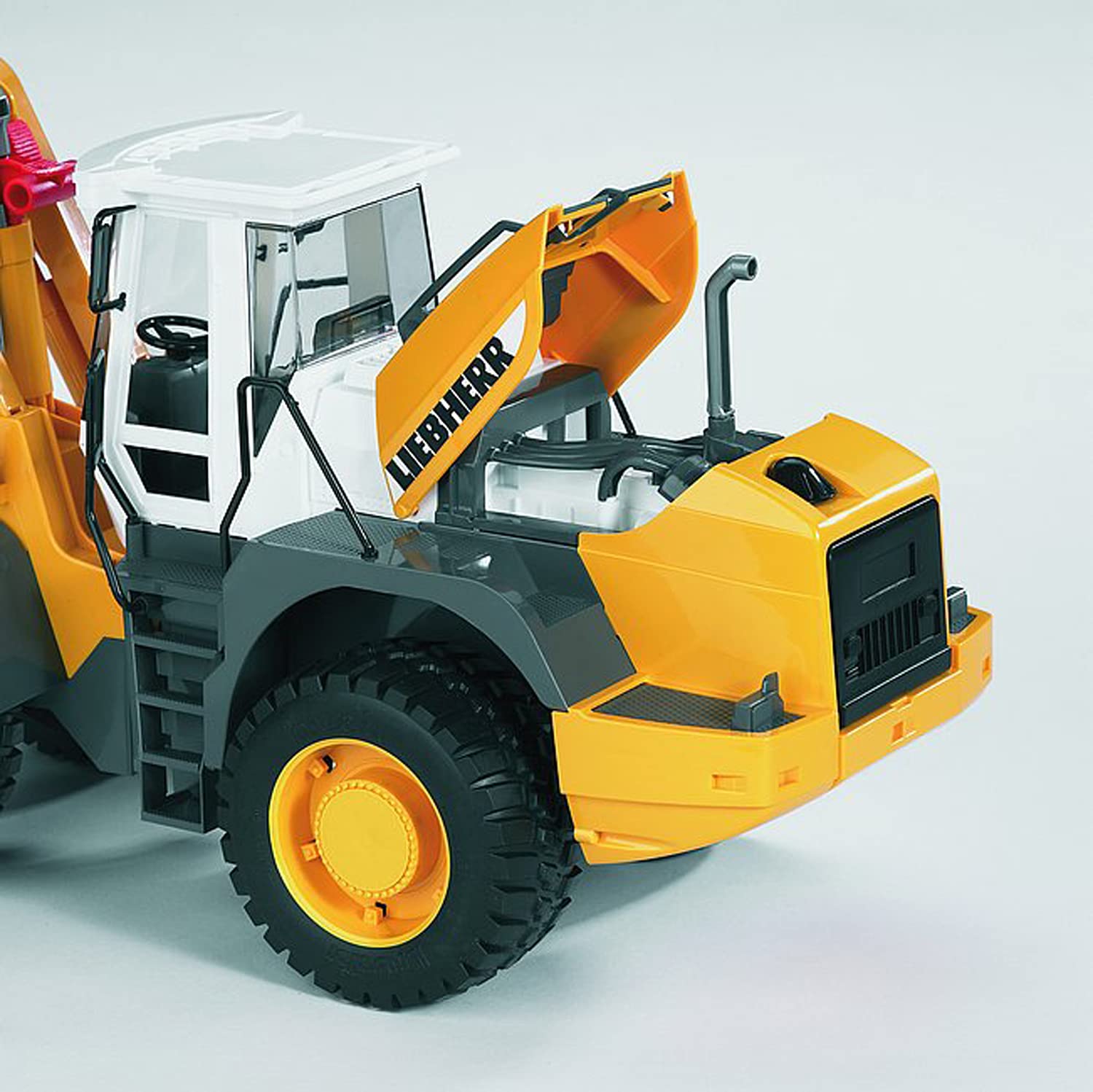 Bruder 02430 Liebherr L 574 Articulated Road Loader Toy - Realistic Construction Vehicle for Kids, Durable Playtime & Sandbox Fun