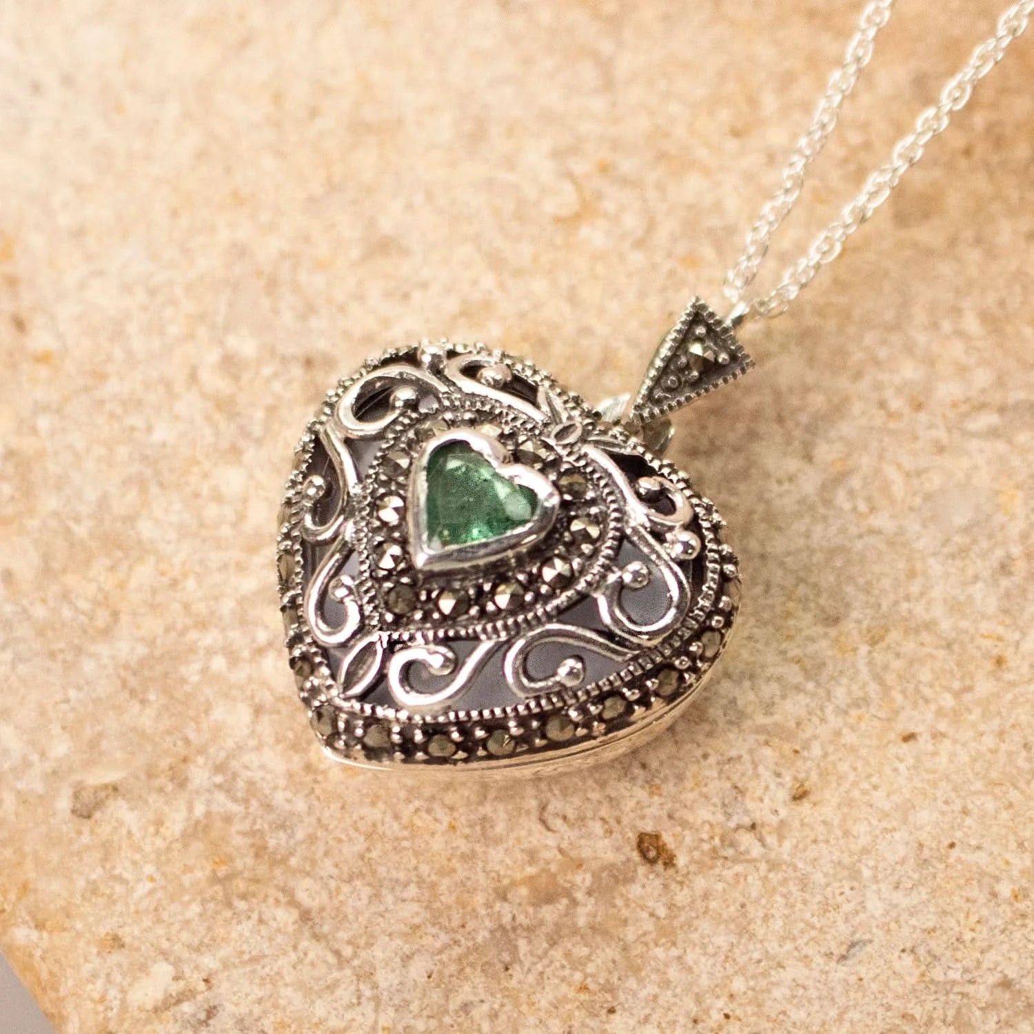 Vintage Emerald Heart Locket Necklace in 14K White Gold - Perfect for Valentine's Day Gifts & Anniversary Presents