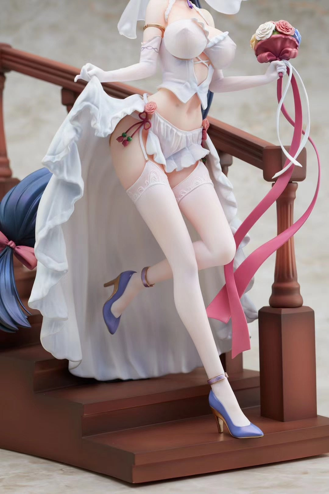 Moon Shape FATE Wedding Minamoto no Raikou Cosplay Figure - Anime Collectible for Fans & Home Decor | Perfect for Otaku Rooms, Gift Giving, and Themed Parties