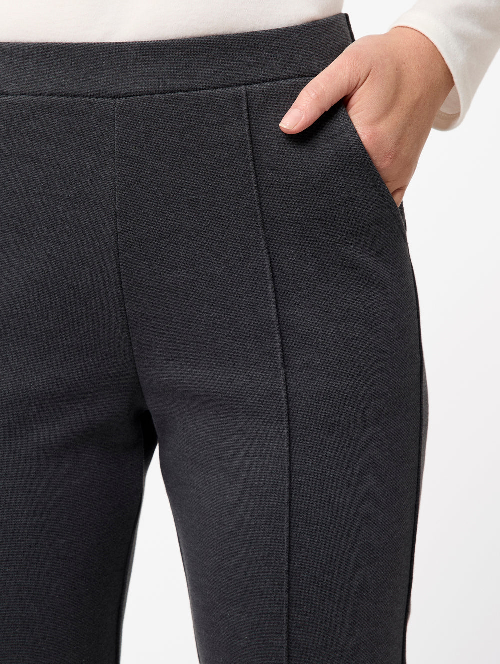 Rome Short Length Pants for Women - Comfortable Casual Capri Pants for Summer, Travel & Lounge Wear - Lightweight Stretch Fabric with Pockets