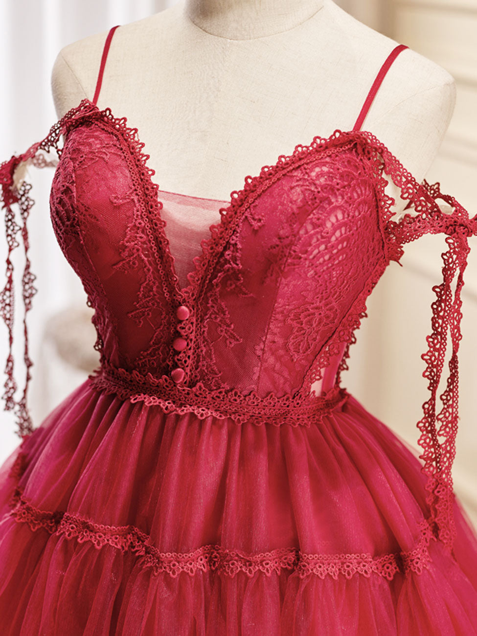 Elegant A-Line Burgundy Lace Short Prom Dress with Puffy Sleeves - Perfect for Homecoming, Party, and Special Occasions