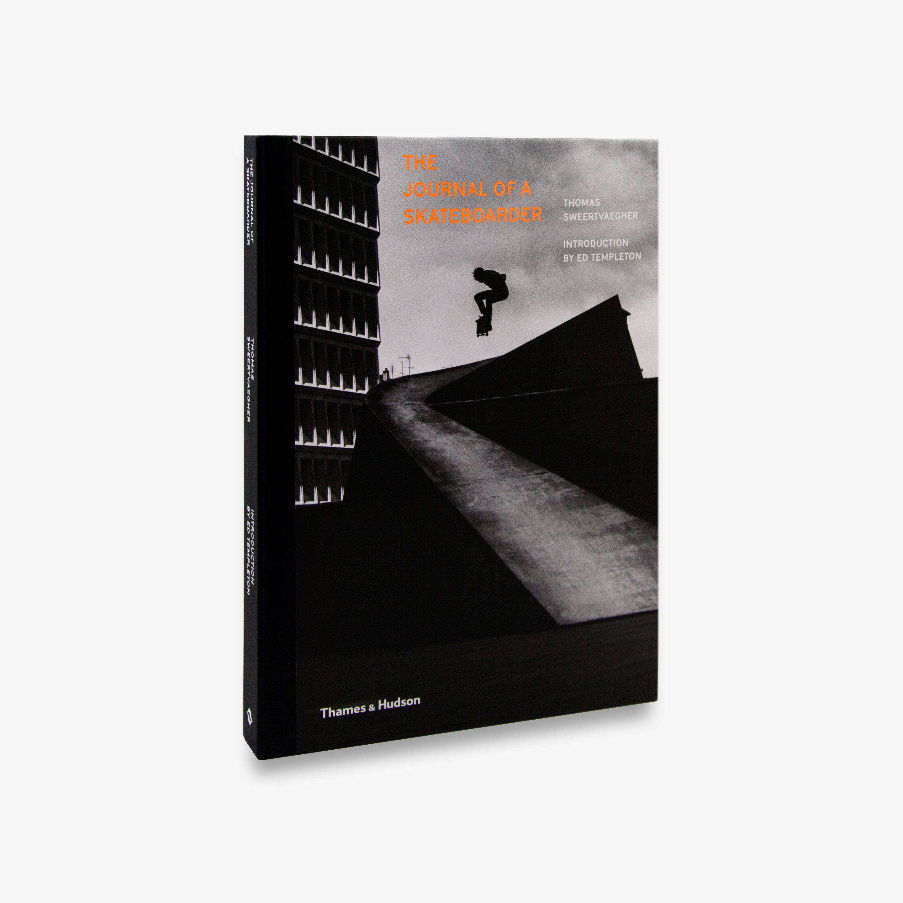Skateboarder Journal - Premium Notebook for Skateboarding Enthusiasts | Perfect for Recording Tricks, Routes & Skatepark Adventures