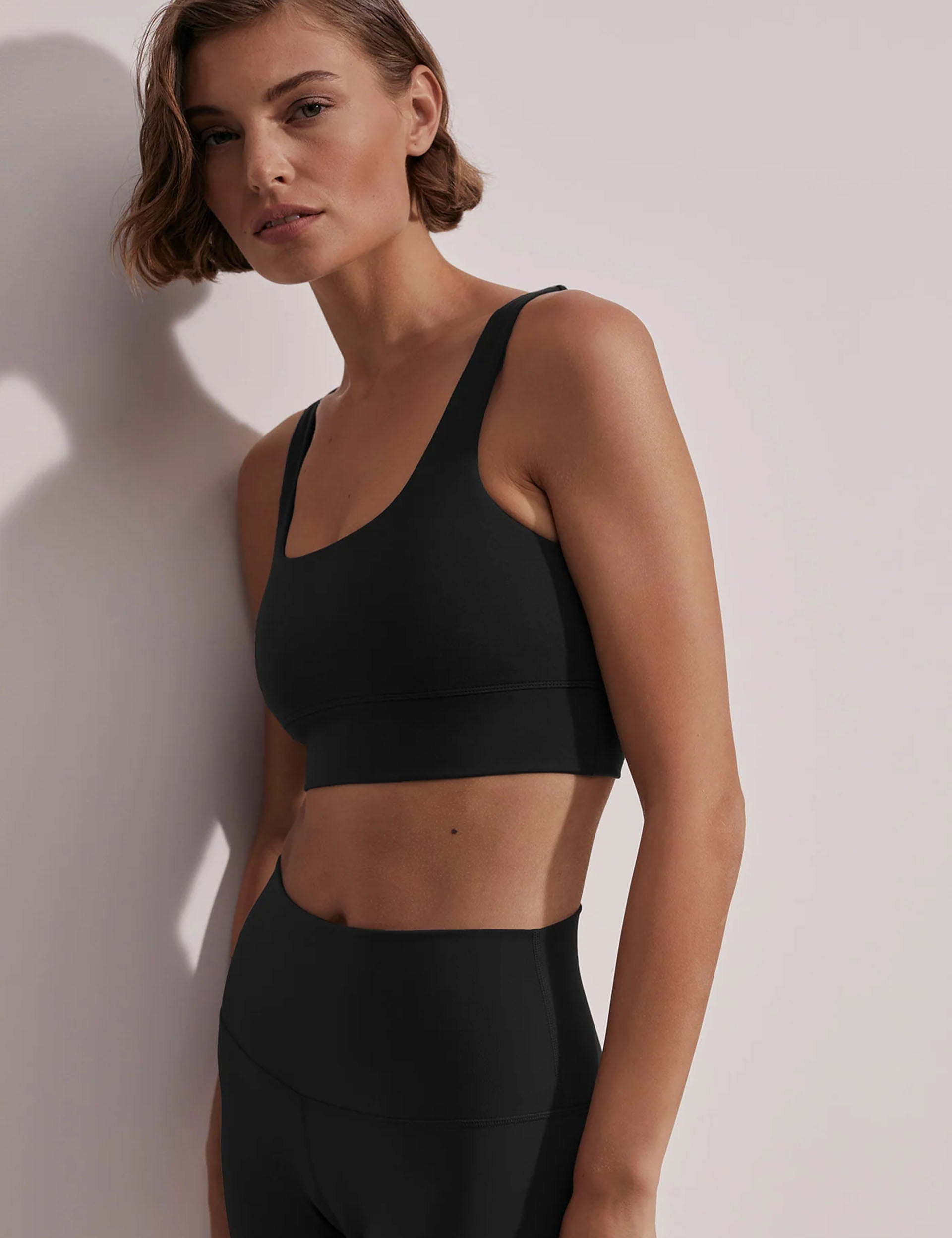 FreeSoft Cori Bra - Wireless Comfortable Sports Bra for Women, Black - Perfect for Yoga, Running, Gym & Everyday Wear
