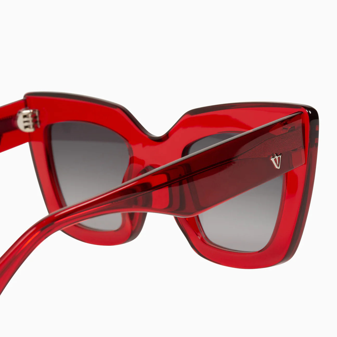 Brigada Sunglasses with Transparent Red to Black Gradient Lenses - Stylish UV Protection for Outdoor Sports & Driving