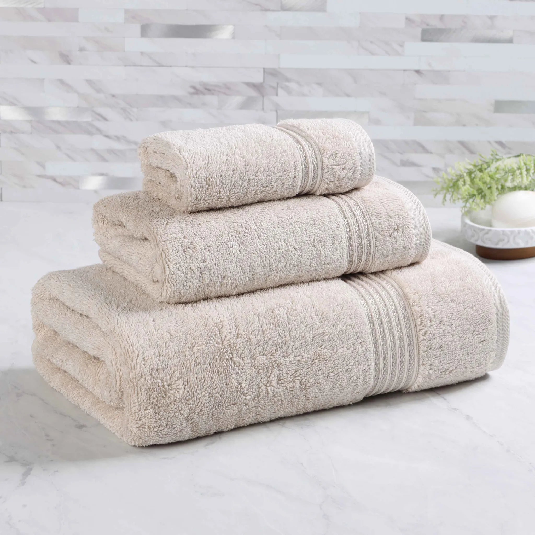 Premium Egyptian Cotton Plush 3-Piece Luxury Bath Towel Set - Ultra Absorbent & Soft for Spa, Bathroom & Hotel Use