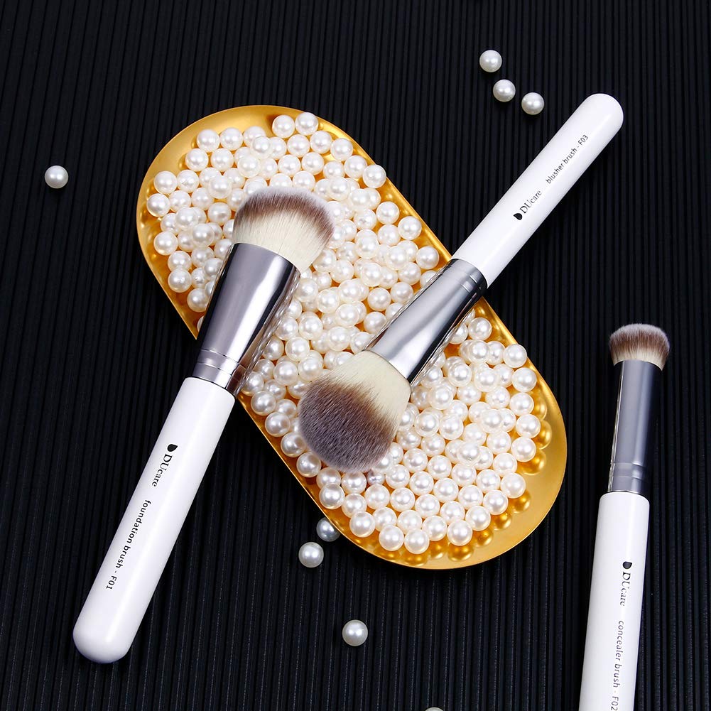 DUcare 3Pcs Professional Makeup Brush Set - Foundation, Contour & Blusher Brushes for Flawless Face Makeup | Perfect for Travel, Liquid & Powder Blending, Buffing & Stippling | Kabuki Brush Included for Seamless Bronzer Application