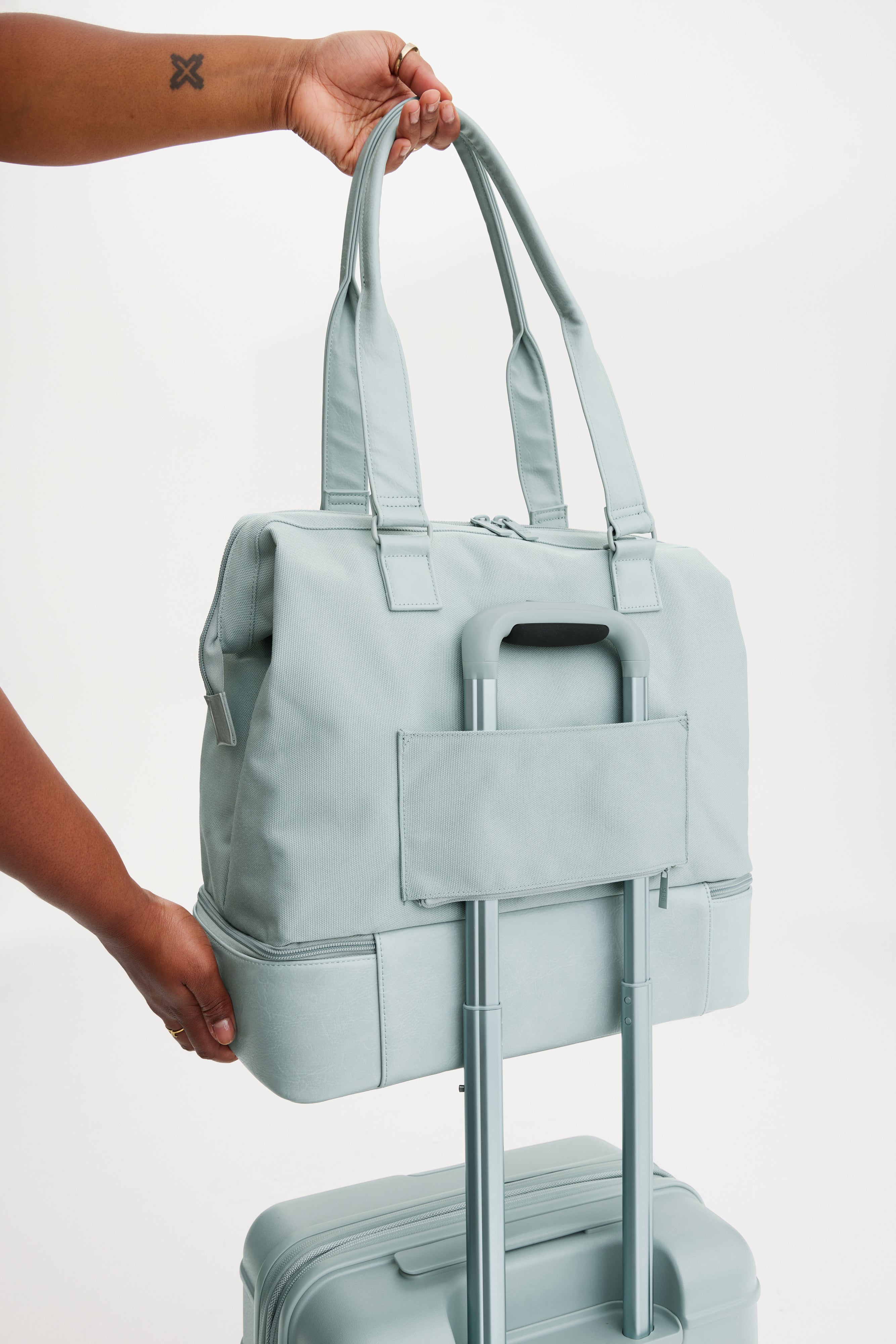 The Mini Weekender Travel Bag in Slate - Perfect for Weekend Getaways, Gym, and Business Trips