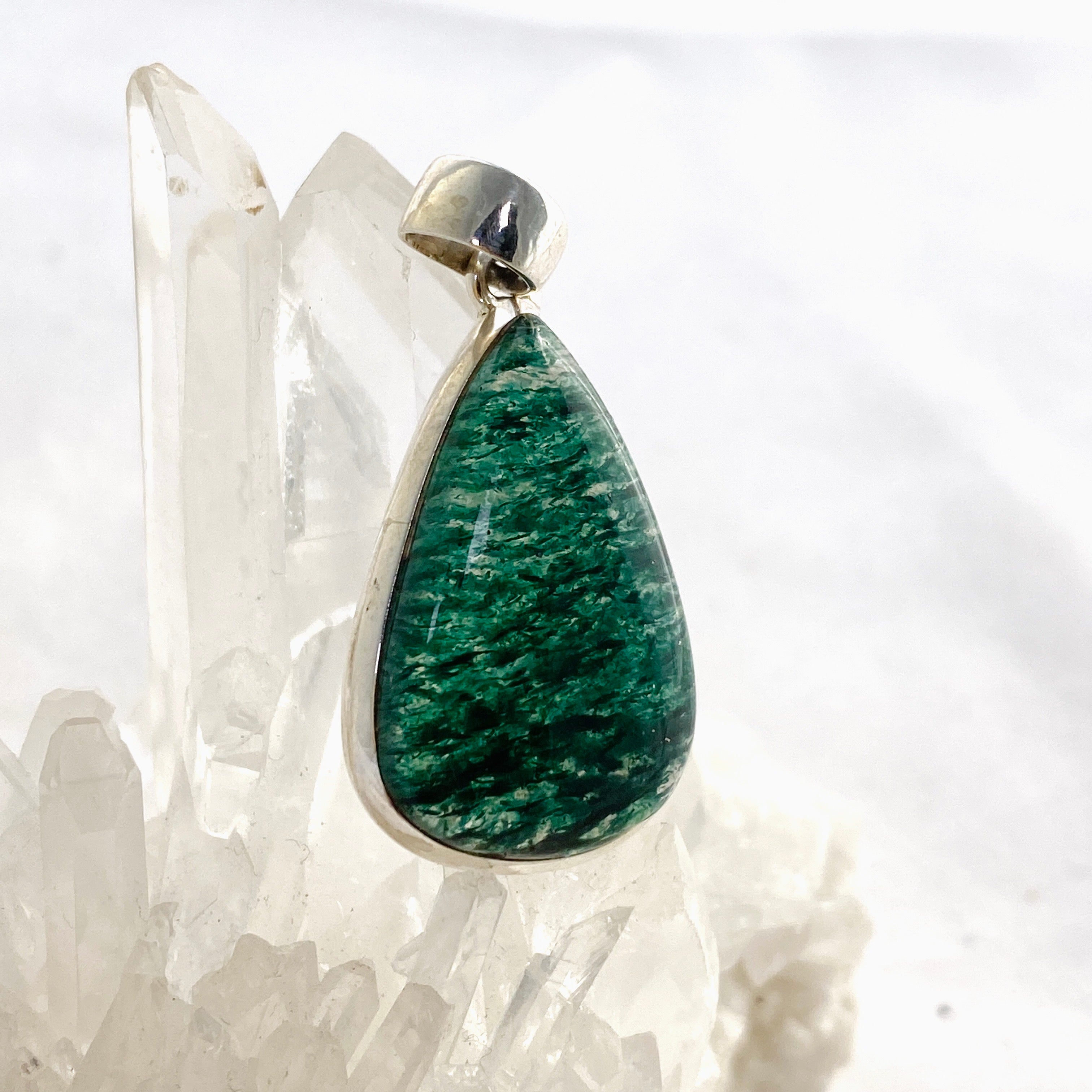 Green Aventurine Teardrop Cabochon Pendant PPGJ847 - Natural Gemstone Jewelry for Healing & Meditation - Perfect for Spiritual Gifts & Energy Balancing