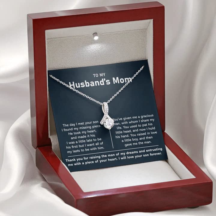 Beautiful Heart Necklace Gift for Boyfriend's Mom - Birthday, Christmas, Thanksgiving, Valentine's Day Present with Message Card & Gift Box - Perfect for Special Occasions & Showing Appreciation