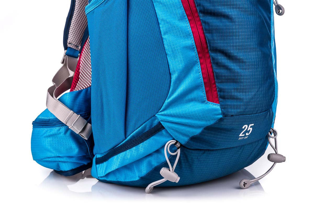 Salomon Sky 25 AW Hiking Backpack - Lightweight Waterproof Daypack for Outdoor Adventures, Travel & Camping | Perfect for Hiking, Trekking & Daily Commute