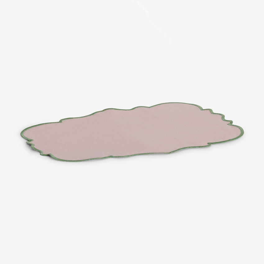 Bitossi Home Smerlo Scalloped Placemats Set of 2 - Elegant Table Setting for Dinner Parties & Home Decor