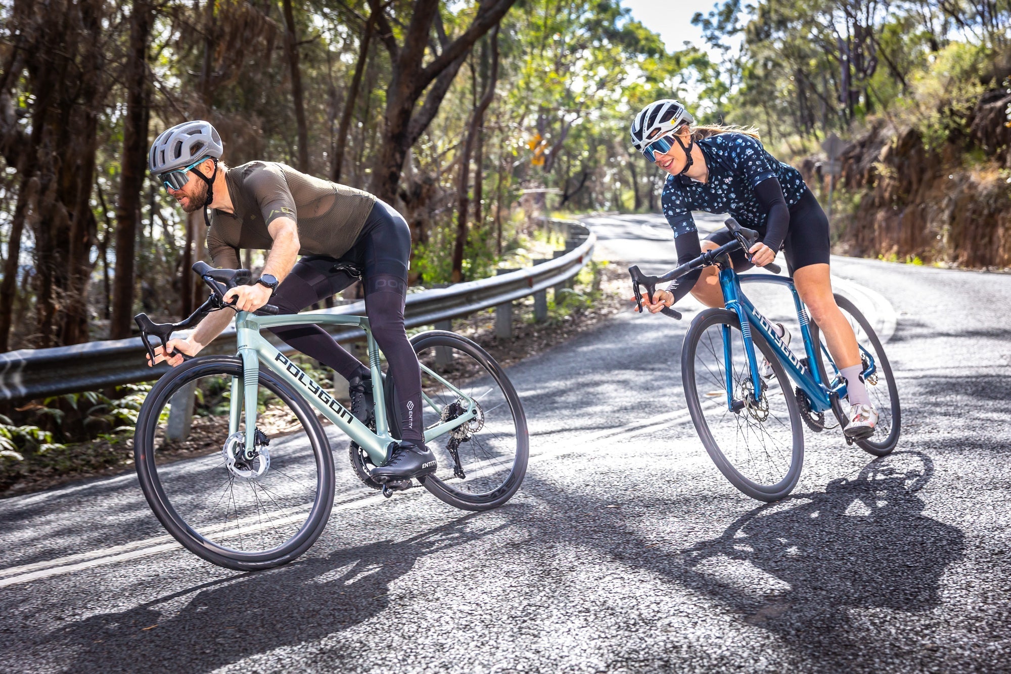 Polygon Strattos S7X 105 Di2 Carbon Road Bike - Lightweight Carbon Frame, Shimano 105 Di2 Groupset - Perfect for Racing, Endurance Riding & Long-Distance Cycling