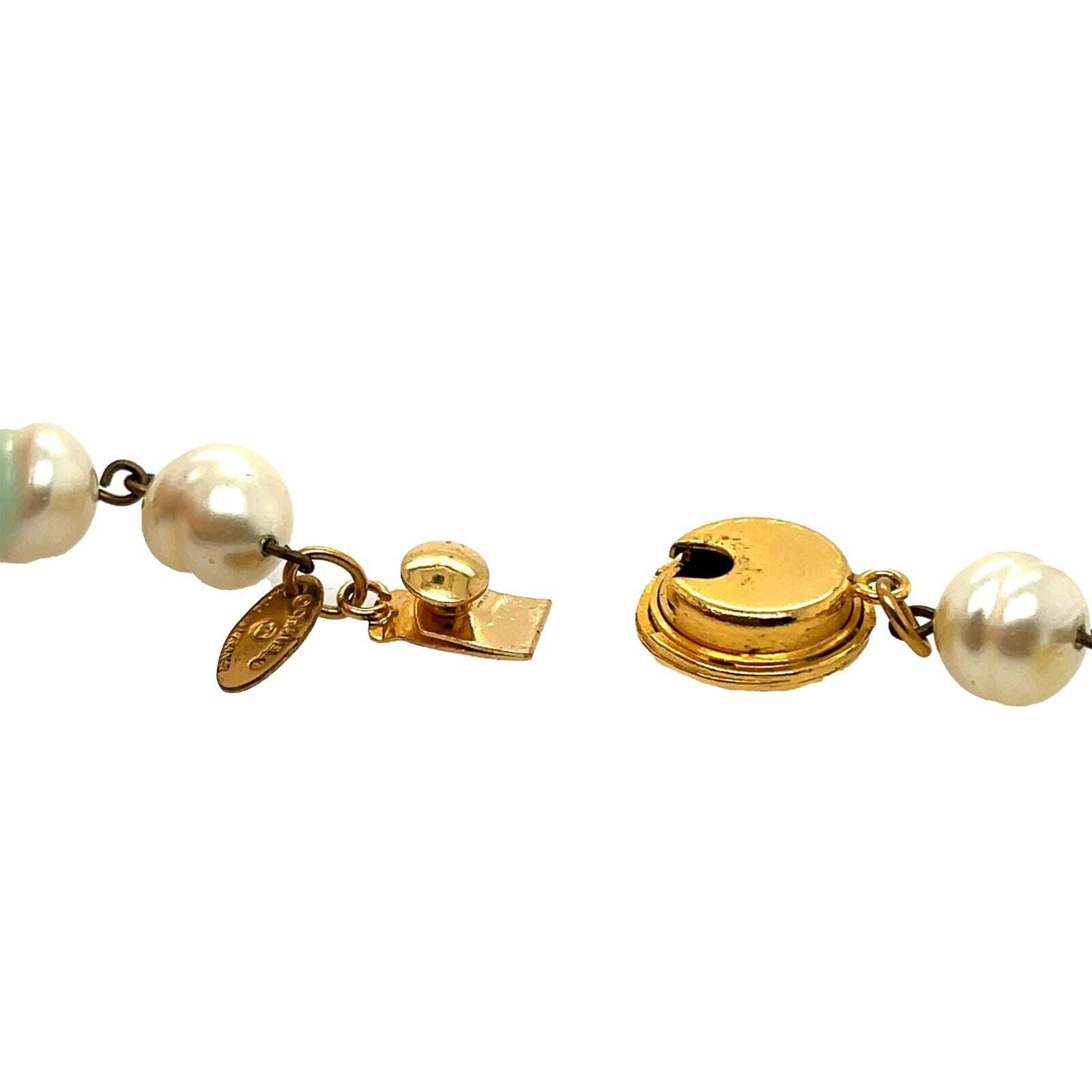 Vintage 80s CHANEL Pearl & Crystal Gold Necklace - Elegant Retro Jewelry for Women, Perfect for Parties, Weddings & Special Occasions