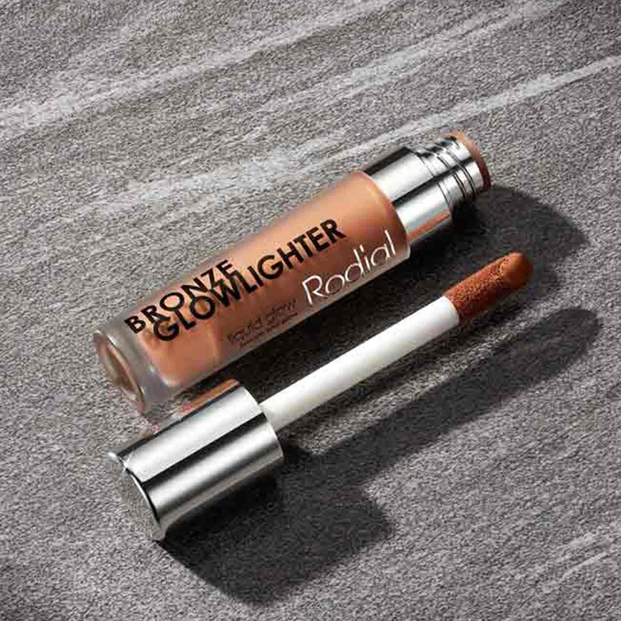 Bronze Highlighter Stick - Natural Glow Makeup for Contouring & Highlighting - Perfect for Everyday Wear & Special Occasions