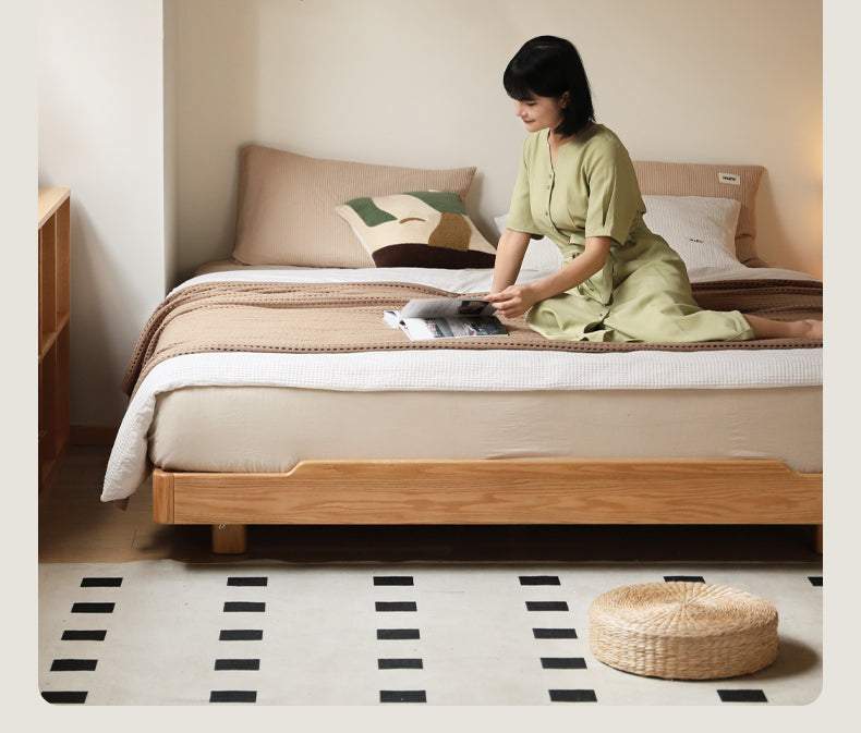 Solid Oak Wood Floating Platform Bed - No Headboard Modern Minimalist Bed Frame with LED Lights for Bedroom, Guest Room, or Studio Apartment