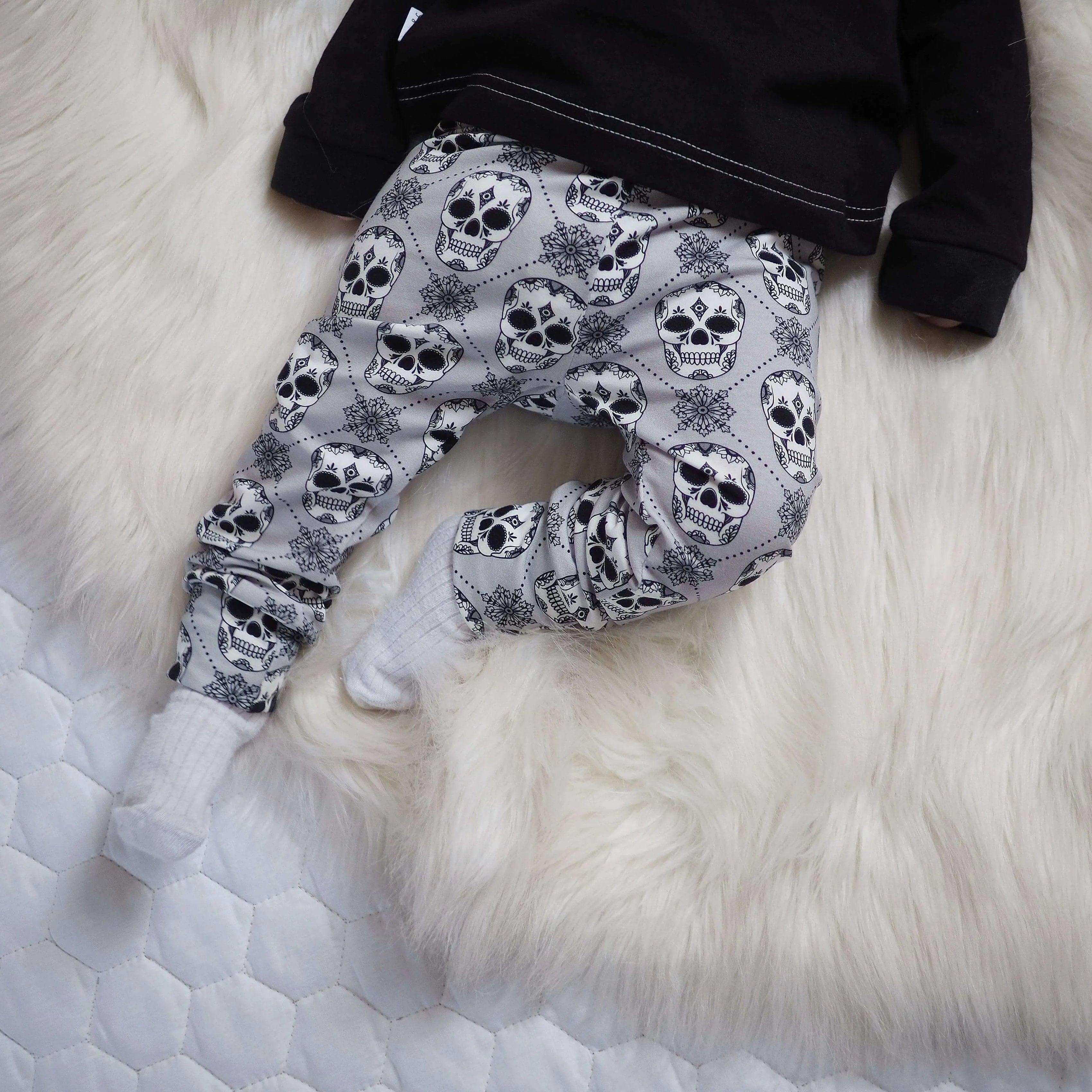 Alternative Baby Clothes - Grey Skull Print Leggings for Boys & Girls | Soft Cotton Stretchy Pants for Playtime, Daycare & Casual Outfits