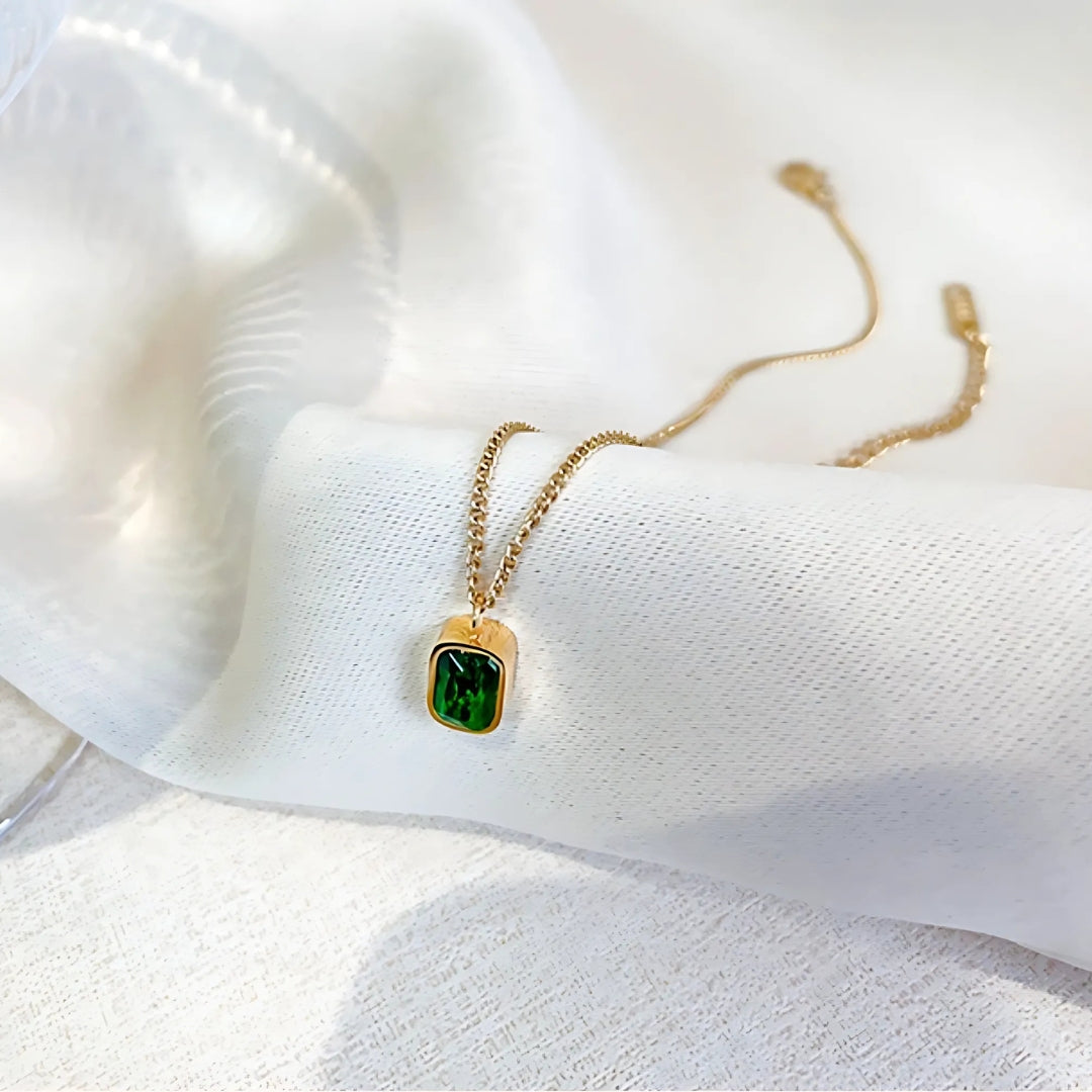 Vintage Titanium Green Crystal Waterproof Ankle Bracelet for Women | Adjustable Chain Anklet | Perfect for Beach, Swimming & Everyday Wear | TB8550