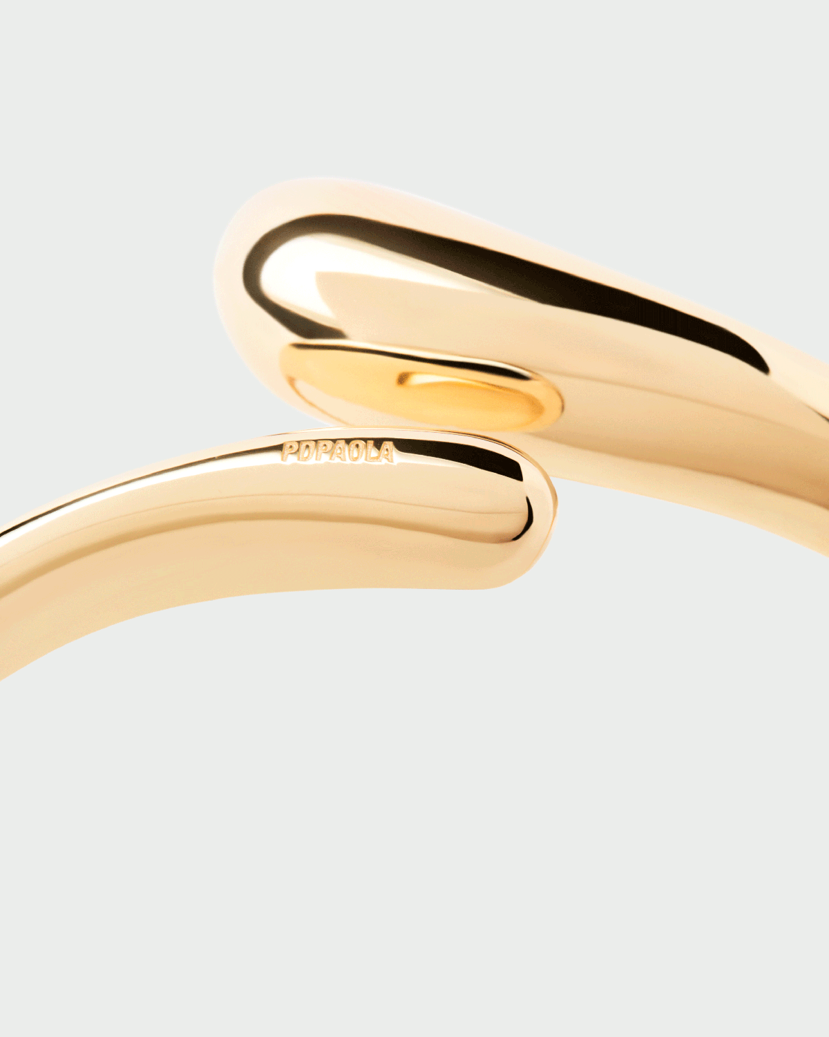 Stylish GRID Bangle Bracelet for Women - Trendy Stackable Cuff Jewelry - Perfect for Everyday Wear, Office & Special Occasions
