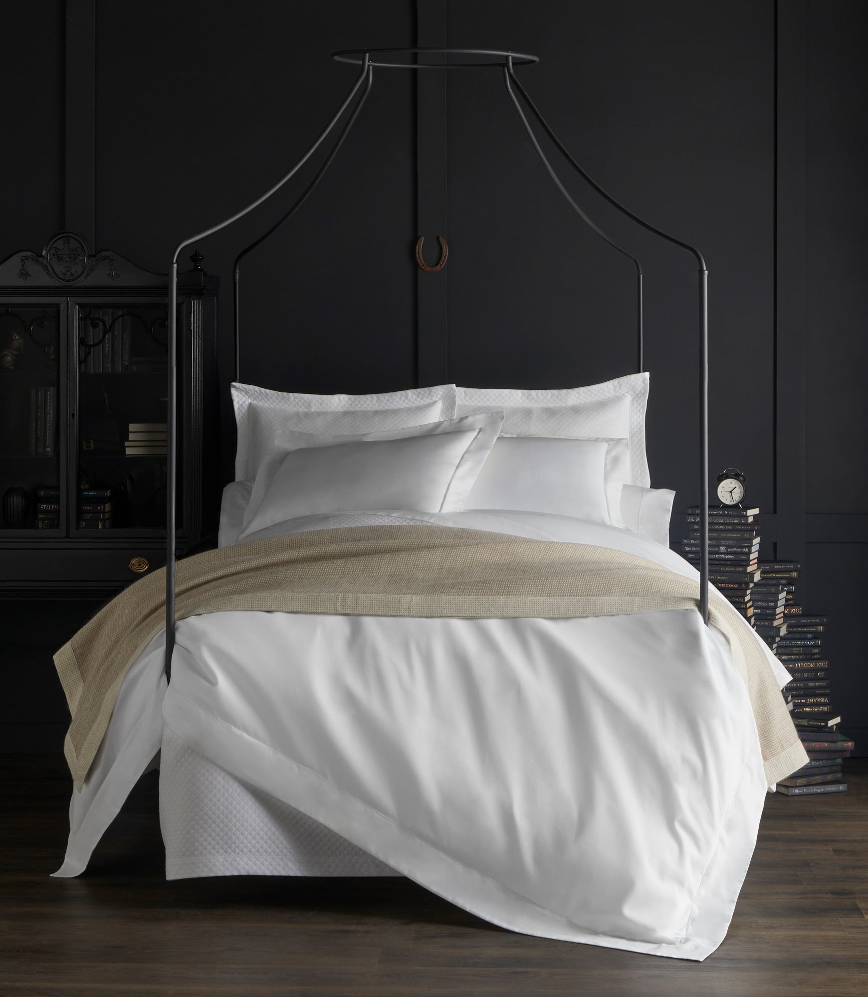 Luxury Soprano Sateen Sham - Premium Soft Pillowcase for Bedroom Decor - Perfect for Master Bedroom, Guest Room & Hotel Styling