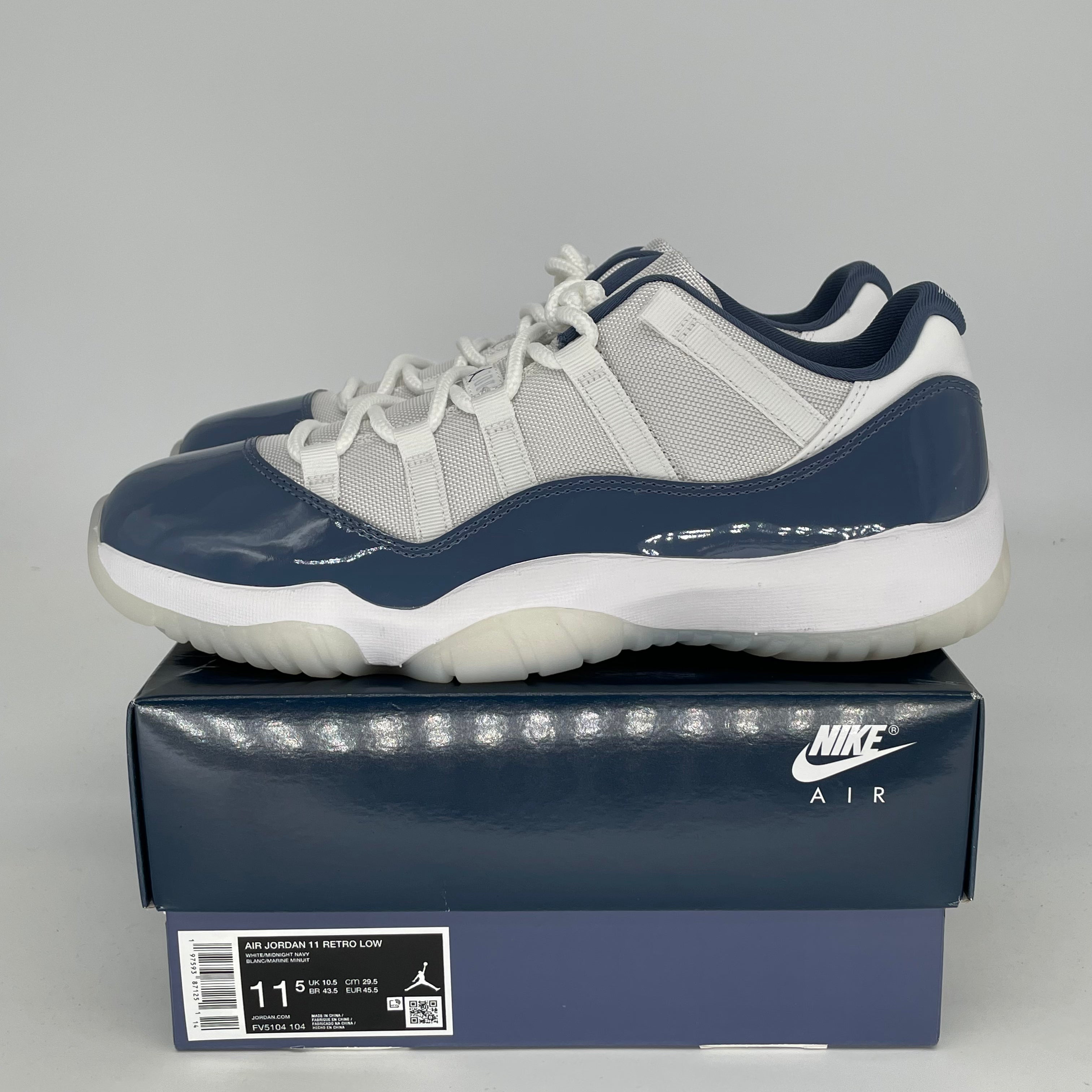 AIR JORDAN 11 LOW DIFFUSED BLUE Men's Basketball Shoes - Size 11.5 US (FV5104-104) - Retro Sneakers for Casual Wear & Street Style