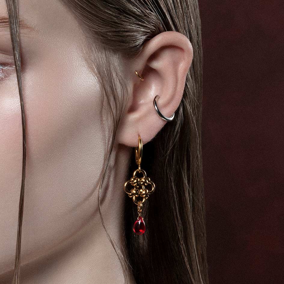 RUBIOUS Gold Chainmail & Red Glass Hoop Earrings - Elegant Statement Jewelry for Women, Perfect for Parties, Weddings & Special Occasions
