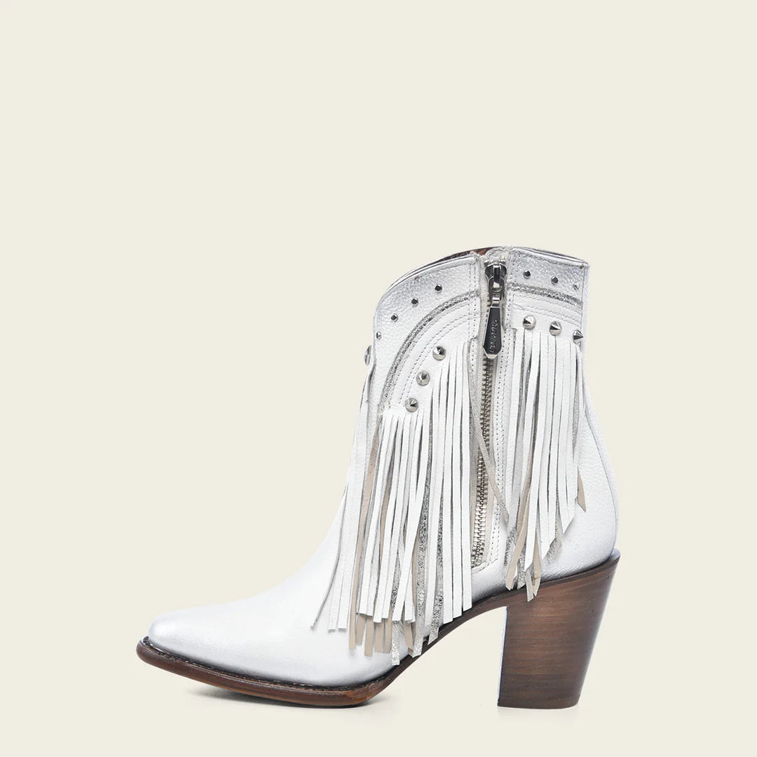 **Women's Cuadra White Western Cowgirl Leather Boots – Stylish & Comfortable for Rodeo, Country Dance & Casual Wear**