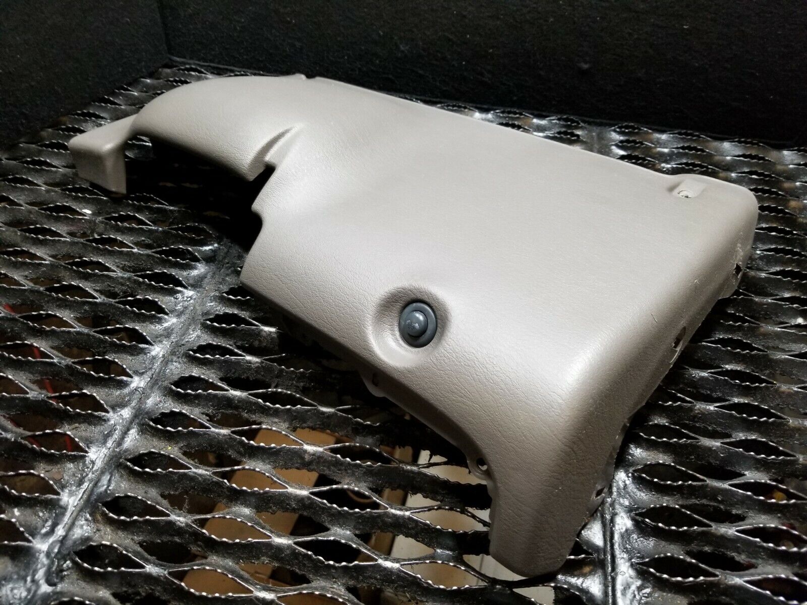 2004-2006 Chrysler Sebring Convertible Left Driver Side Lower Knee Panel - OEM Replacement Part for Comfortable Driving & Easy Installation
