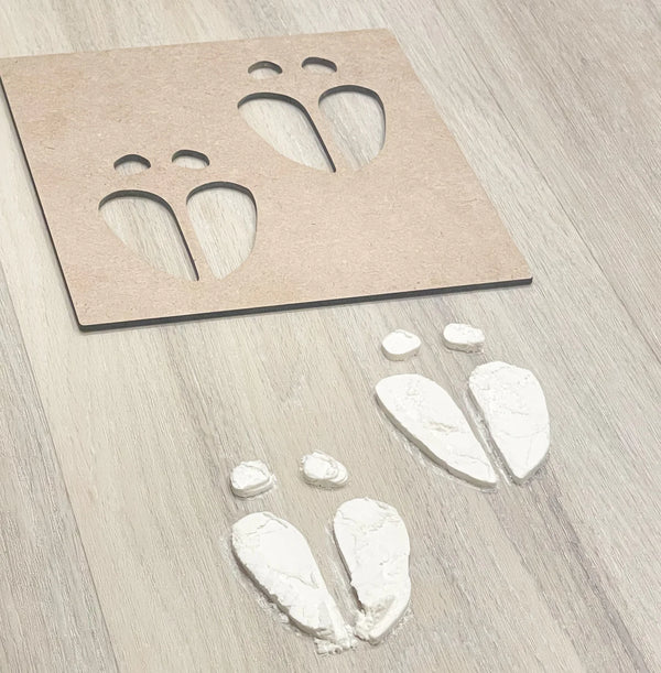 Santa's Reindeer Footprint Stencil for Christmas Crafts - DIY Holiday Decorations, Gift Wrapping, and Festive Home Decor