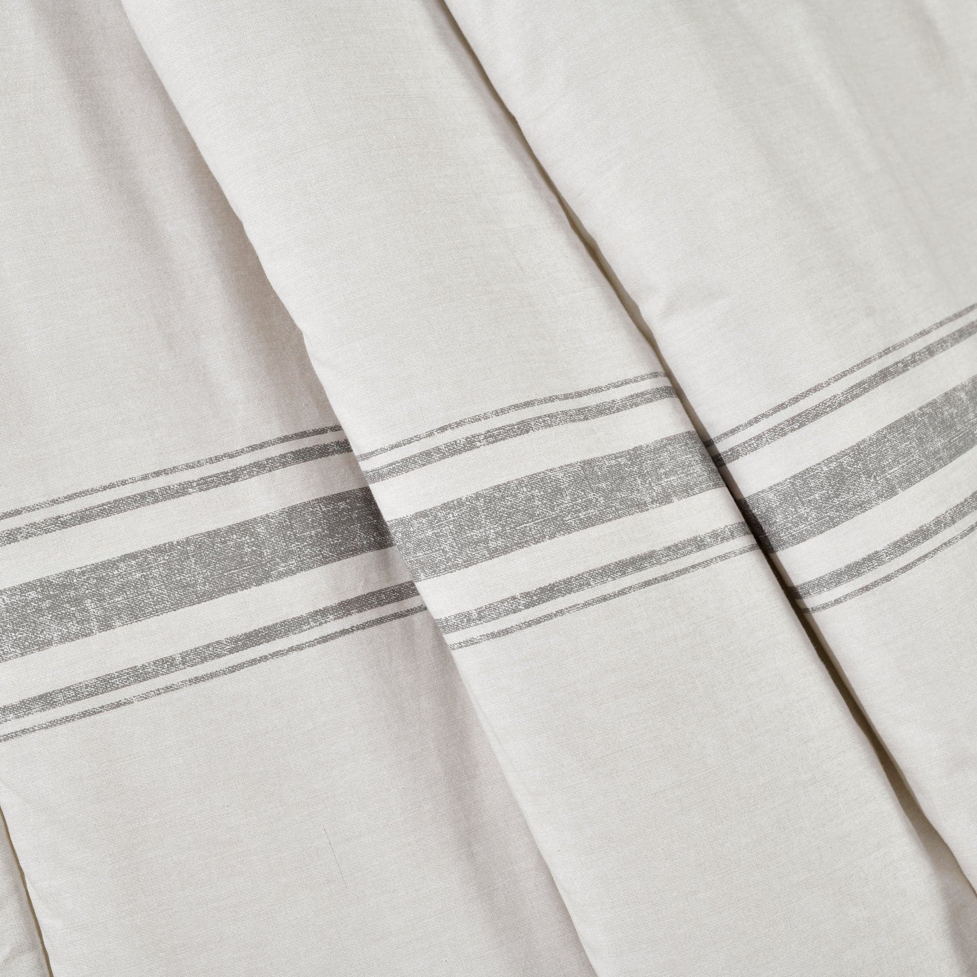 Farmhouse Stripe Throw Blanket - Soft Cozy Knit Accent Blanket for Couch, Bed & Home Decor - Perfect for Living Room, Bedroom & Seasonal Decorations