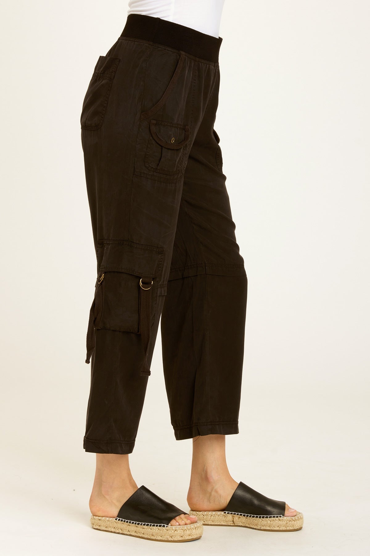 Stylish Black Bazel Crop Top for Women - Trendy Fashion Essential for Casual Outings & Summer Parties
