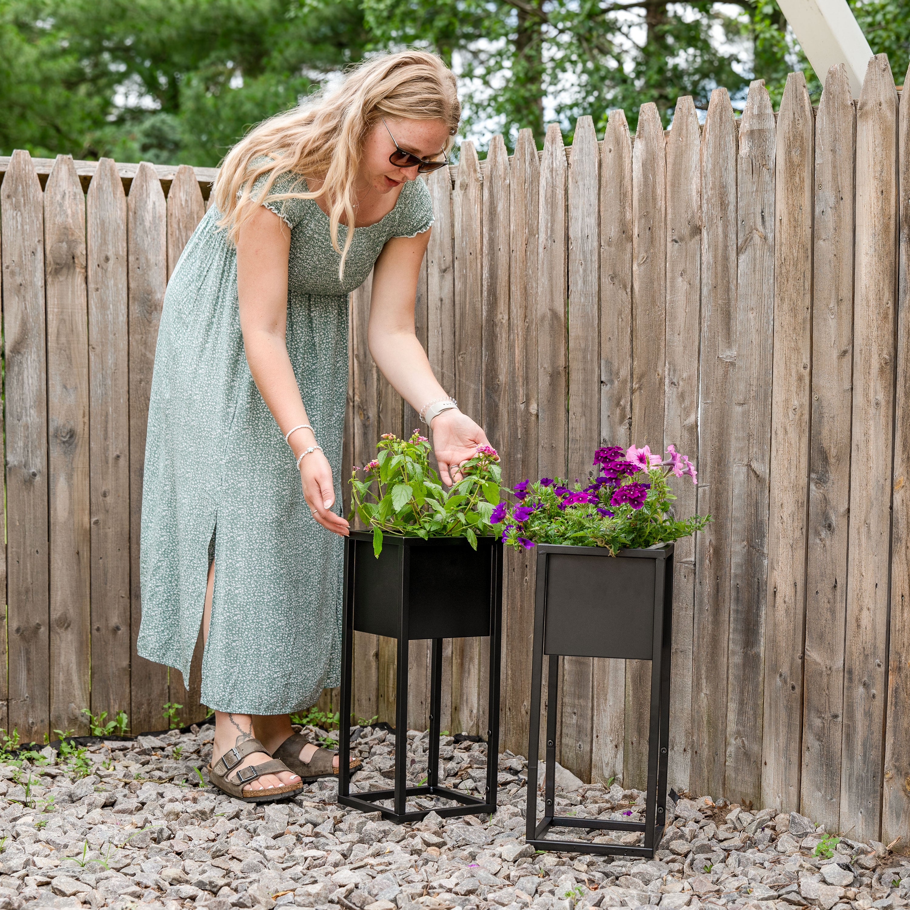 Modern Metal Planter Boxes with Legs - Set of 2, Indoor Outdoor Garden Planters for Patio, Balcony & Home Decor - Sunnydaze