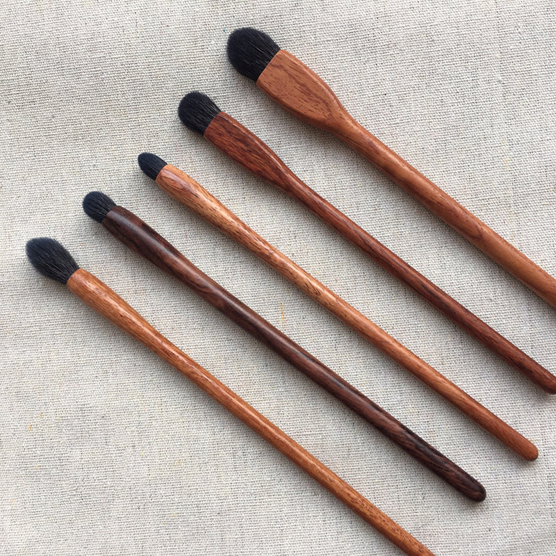 Premium Rosewood Makeup Brush Set - Soft Bristles for Flawless Foundation, Blush & Powder Application - Perfect for Professional Makeup Artists & Home Beauty Routines
