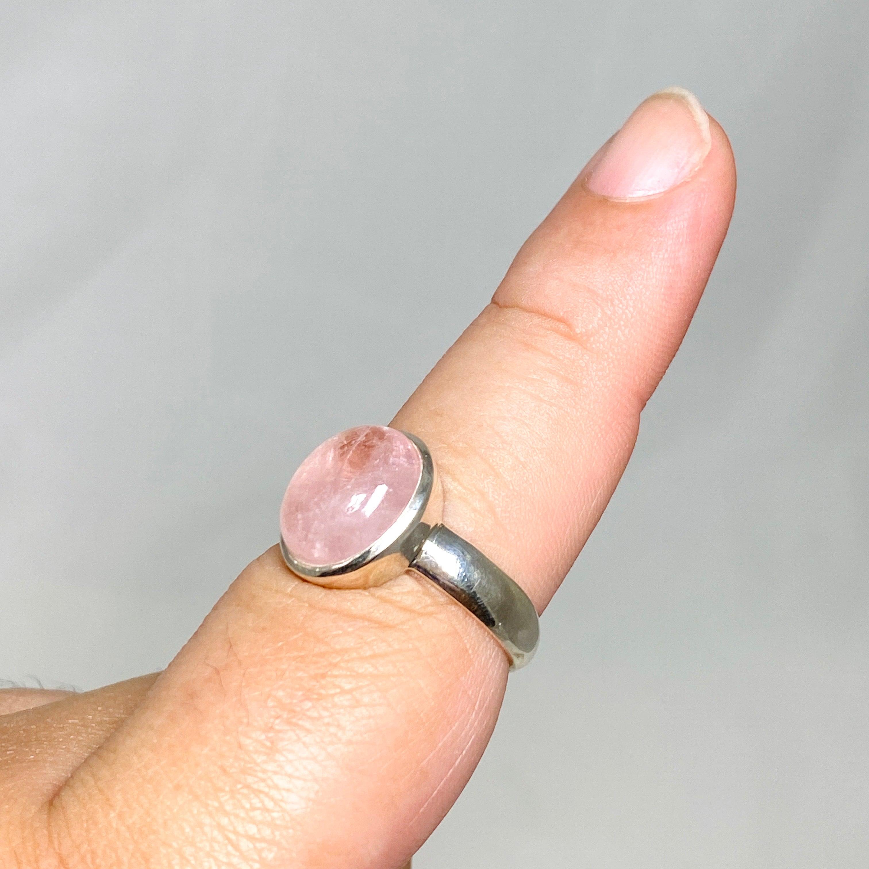 Morganite Oval Ring Size 9.5 - 14K Rose Gold Engagement Ring for Women, Dainty Wedding Band, Anniversary Gift for Her - Perfect for Proposals, Valentine's Day & Special Occasions