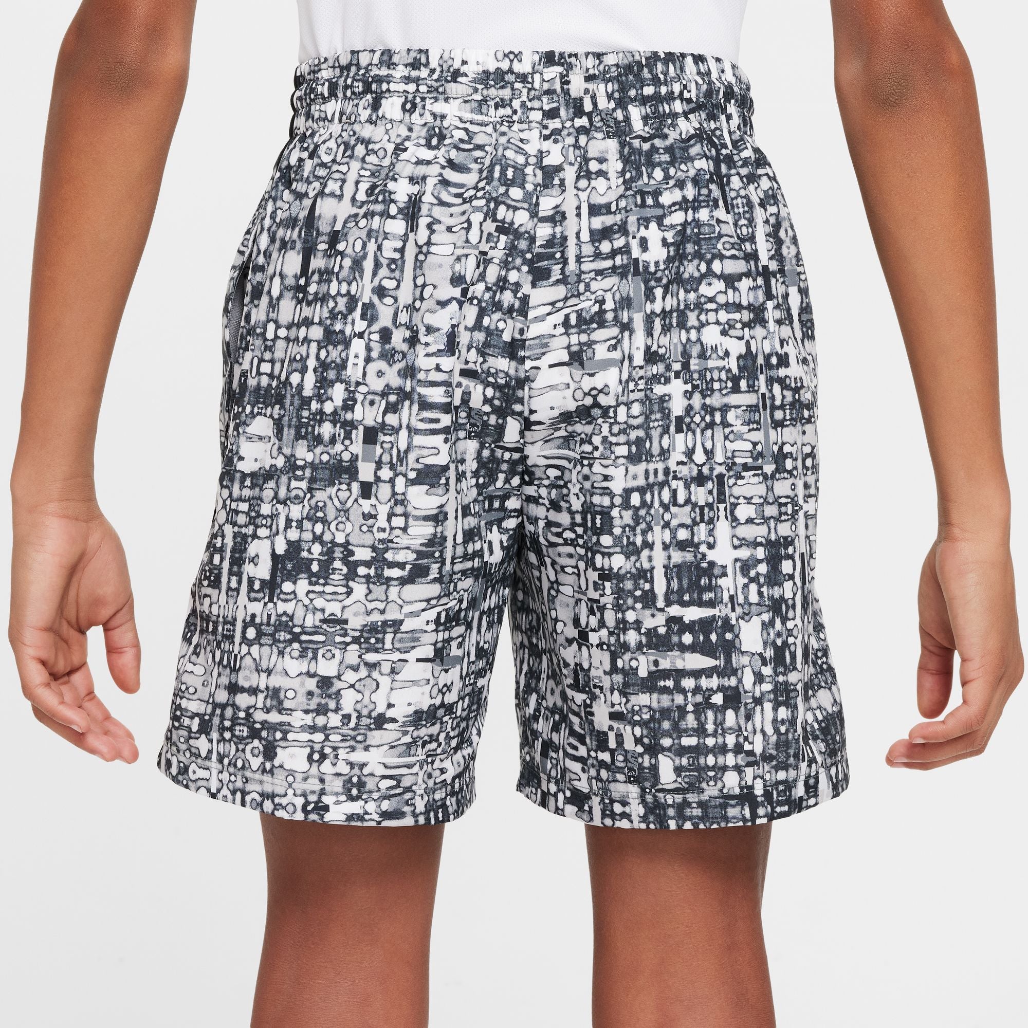 Nike Boys' Dri-FIT Multi Woven Athletic Shorts - Lightweight Quick-Dry Sports Shorts for Running, Basketball & Gym Workouts