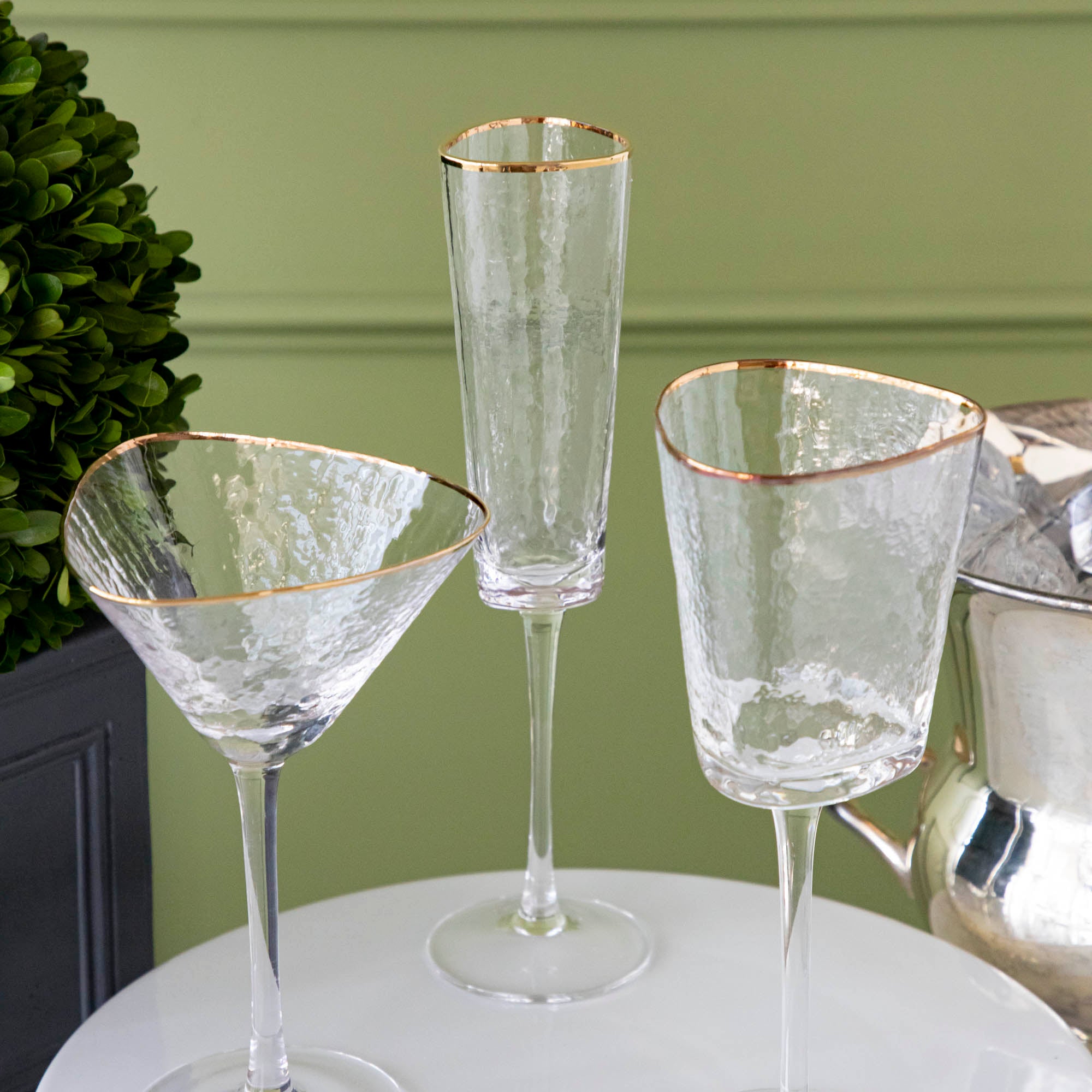 Premium Hammered Glassware Set with 24K Gold Rim - Elegant Drinking Glasses for Wine, Cocktails & Parties - Perfect for Weddings, Anniversaries & Home Entertaining