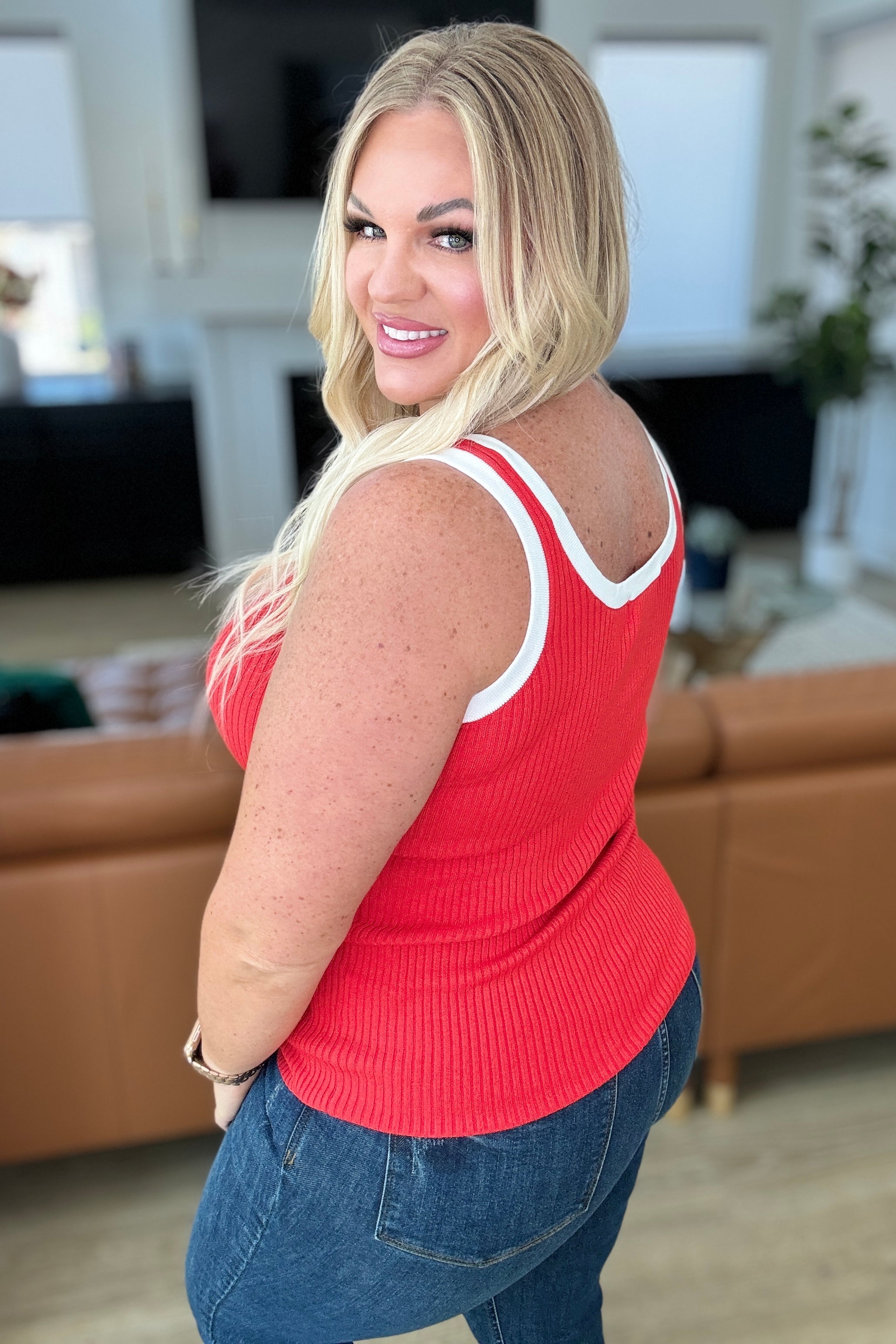 Red Contrast Trim Tank Top with Handles - Perfect for Gym, Yoga & Casual Wear