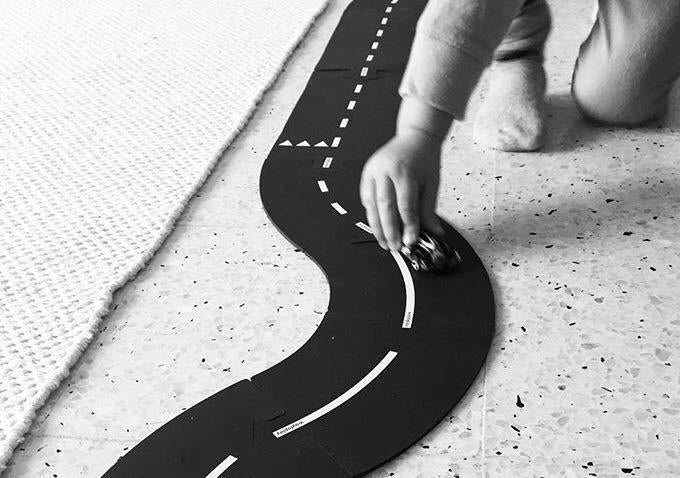Waytoplay Curves Extension Set - Flexible Road Tracks for Kids, Creative Play & Learning - Perfect for Indoor & Outdoor Use, STEM Toys for Toddlers & Preschoolers