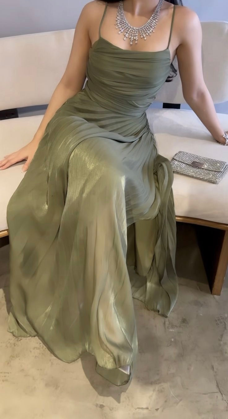 Elegant Green A-Line Long Prom Dress for Formal Parties & Evening Events - J3153 | Perfect for Homecoming, Graduation & Special Occasions