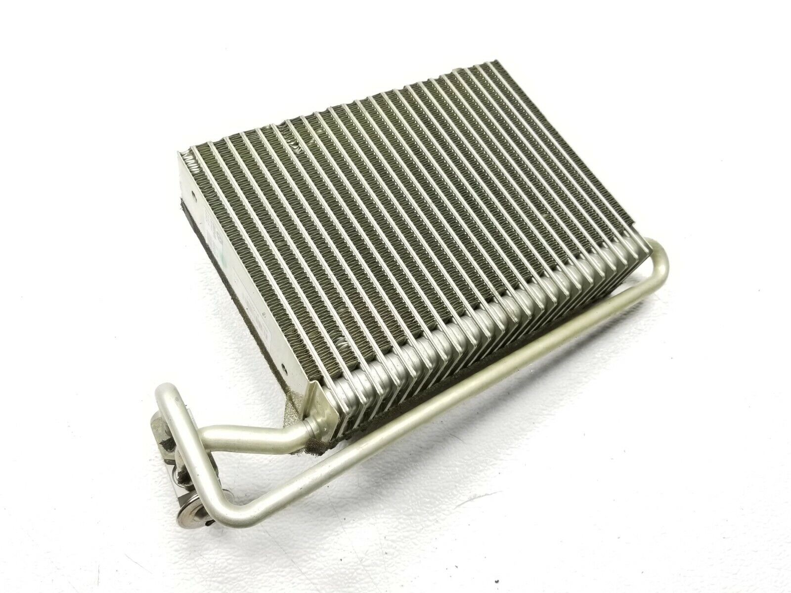BMW E46 325xi AC Evaporator Replacement - OEM Quality Auto Part for Cooling System Repair | Perfect for DIY Car Maintenance & Summer Driving Comfort