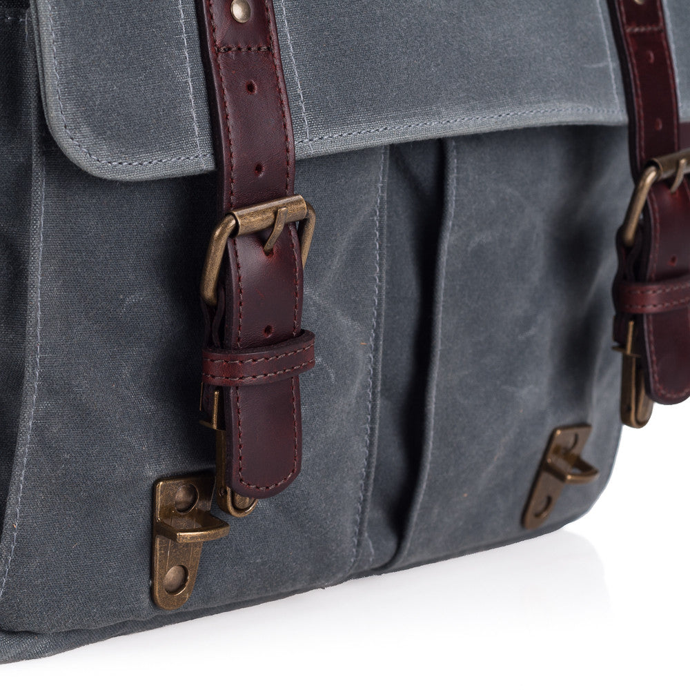 ONA Prince Street Camera Messenger Bag - Durable Leather Camera Bag for DSLR & Mirrorless Cameras - Perfect for Travel, Street Photography & Daily Commute - Smoke Color