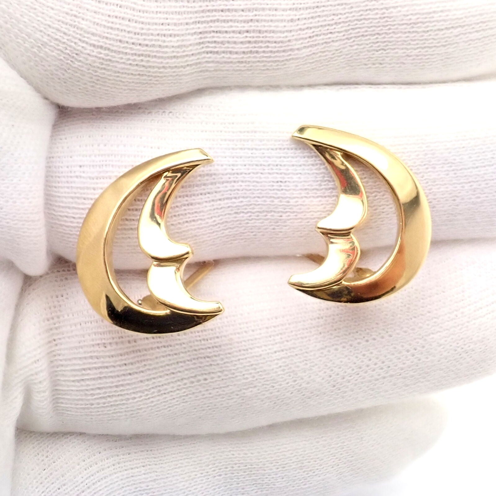 Authentic Tiffany & Co Picasso 18K Yellow Gold Crescent Moon Large Hoop Earrings - Perfect for Weddings, Parties & Special Occasions