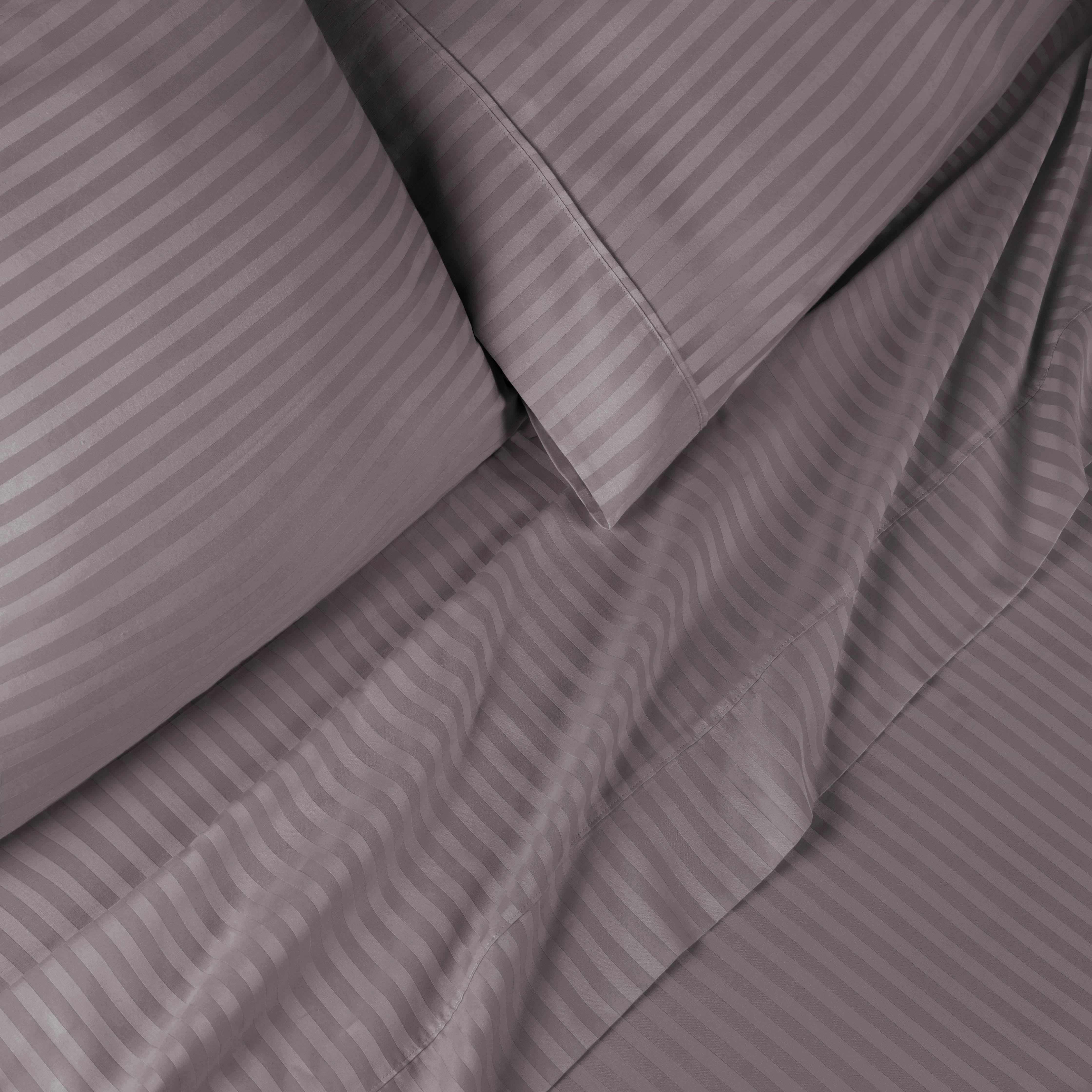Premium Egyptian Cotton 300 Thread Count Sheet Set - Deep Pocket Fitted, Flat & Pillowcases - Soft Luxury Bedding for Master Bedroom or Guest Room