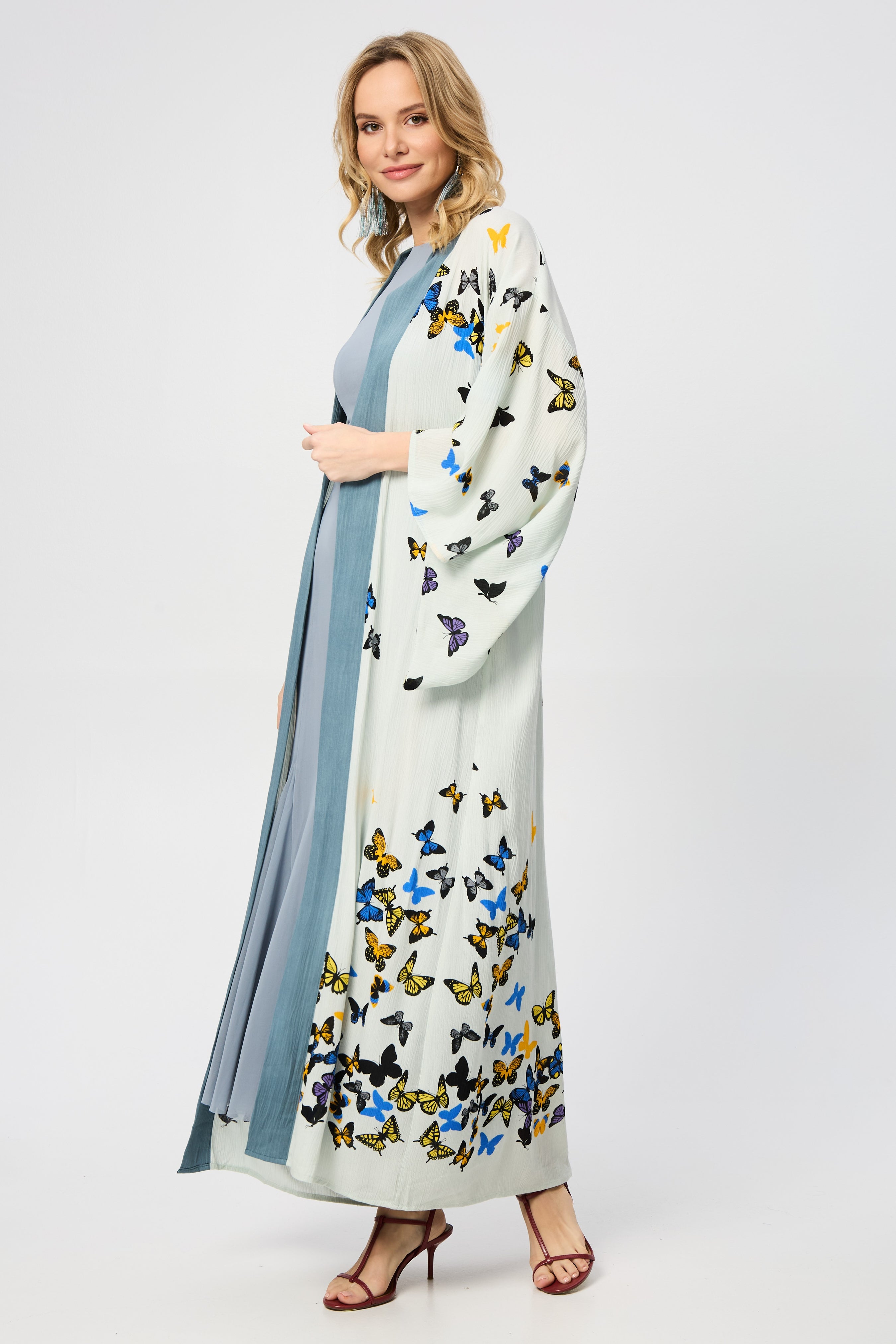 Butterfly Kisses Kimono Robe - Women's Floral Lightweight Bathrobe for Spa, Lounge & Beach Cover-Up - Soft Comfortable Sleepwear & Loungewear