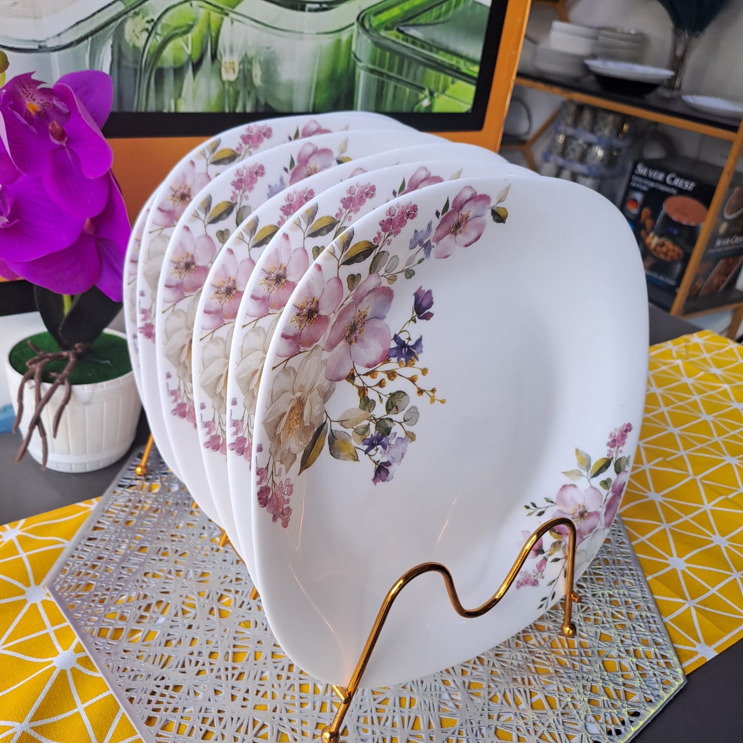 White Ceramic Dinner Plates Set of 6 - Elegant & Durable Porcelain Plates for Everyday Dining, Restaurants & Special Occasions
