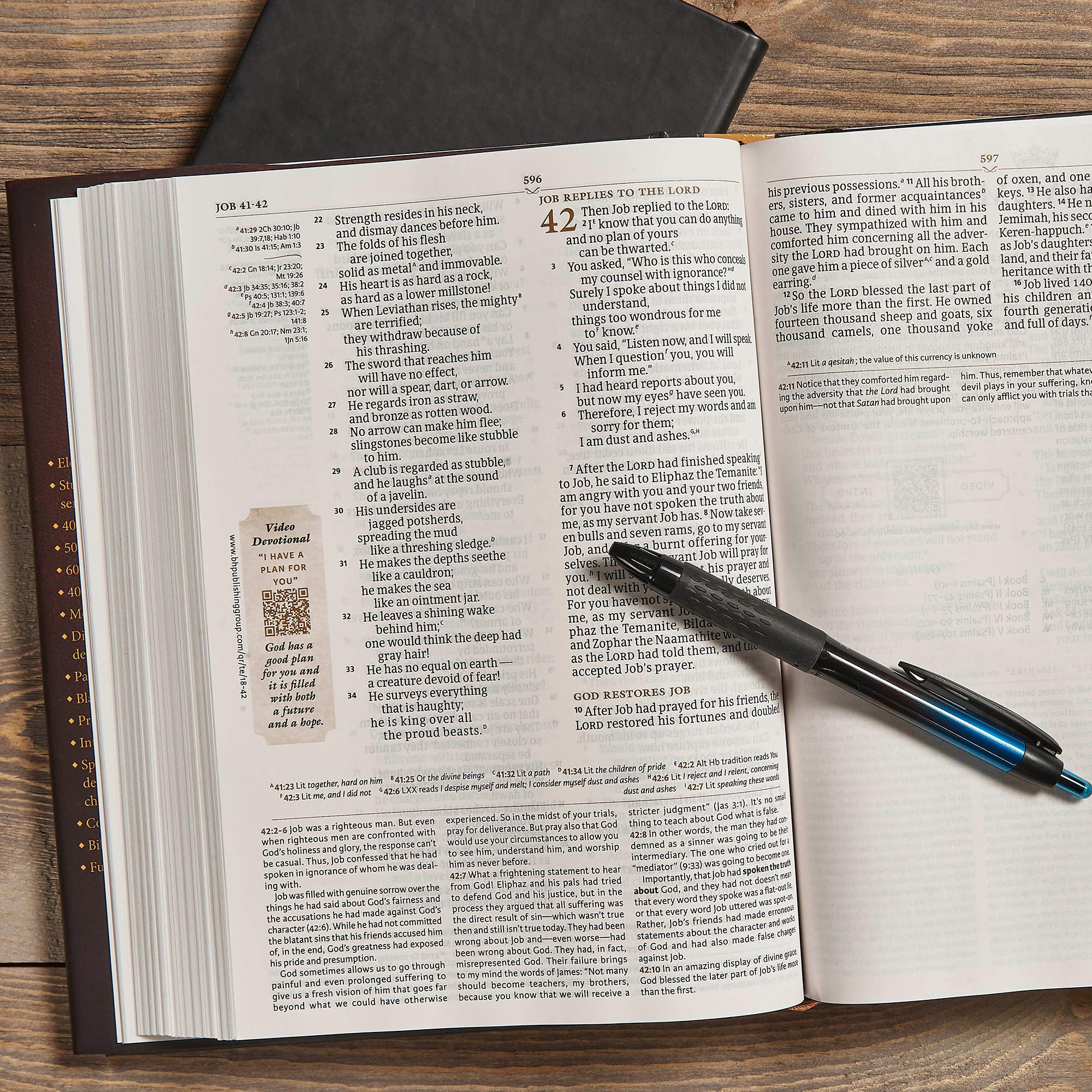 CSB Tony Evans Study Bible - Hardcover, Black Letter Edition with Study Notes, Commentary, Articles, Videos & Charts | Easy-to-Read Serif Type | Perfect for Bible Study, Sermon Preparation & Personal Devotion