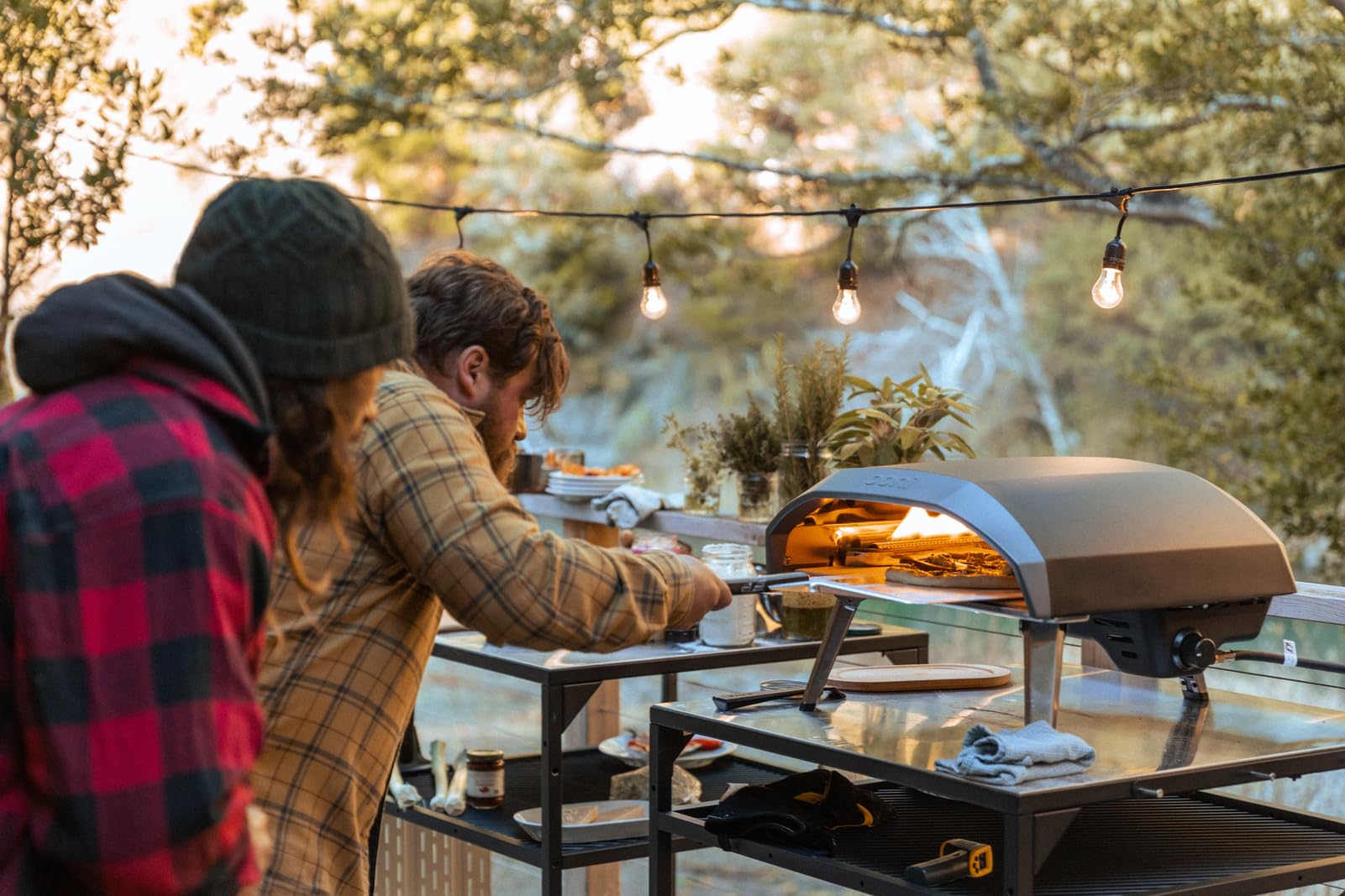 Ooni Koda 16 Gas Pizza Oven - Portable Outdoor Pizza Maker with 14