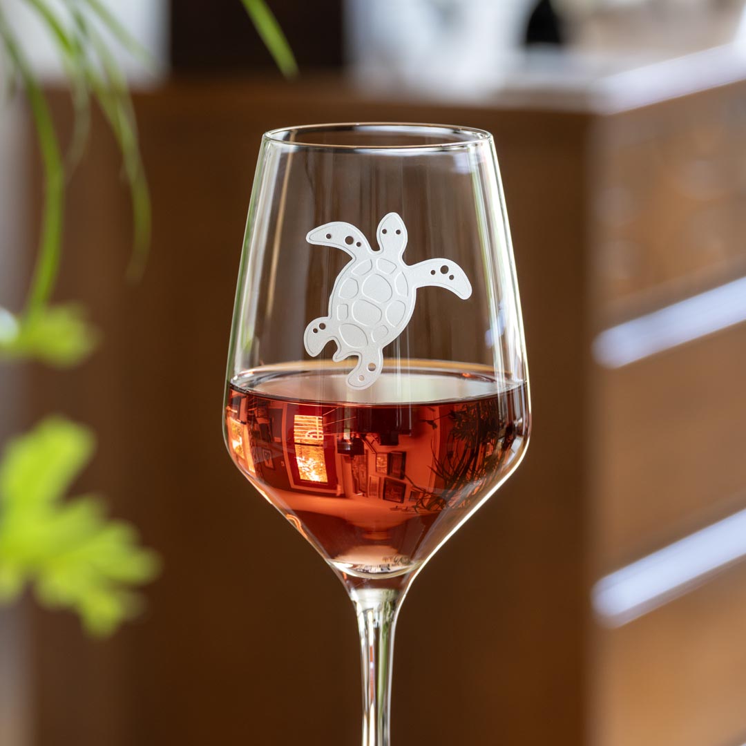 Premium 19.75oz Turtle All-Purpose Wine Glasses Set of 2 - Perfect for Red Wine, Cocktails, and Entertaining at Home or Parties