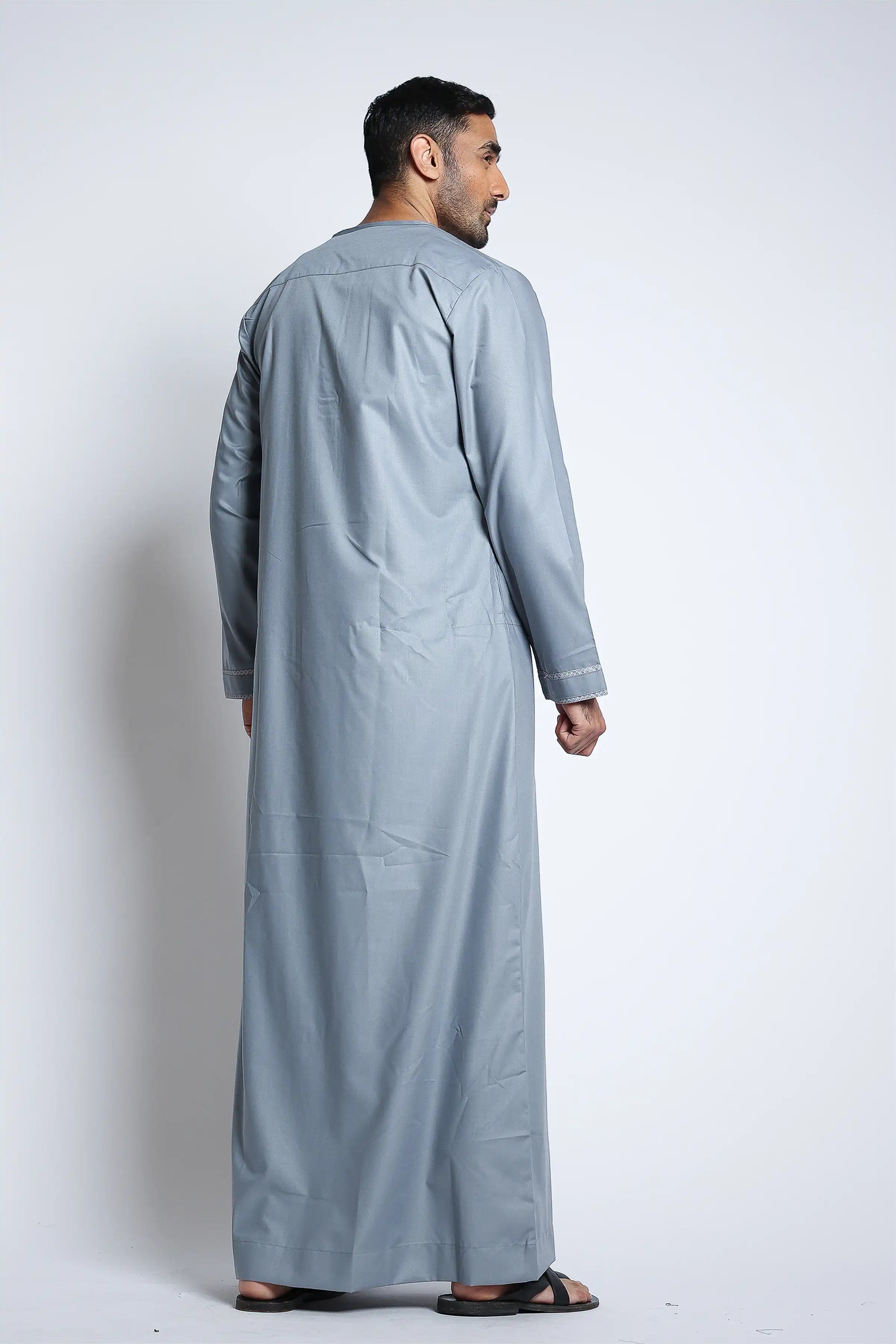 J146 Sailor Boy Grey Thobe for Men - Traditional Islamic Robe with Comfortable Fit - Perfect for Prayer, Eid, and Special Occasions